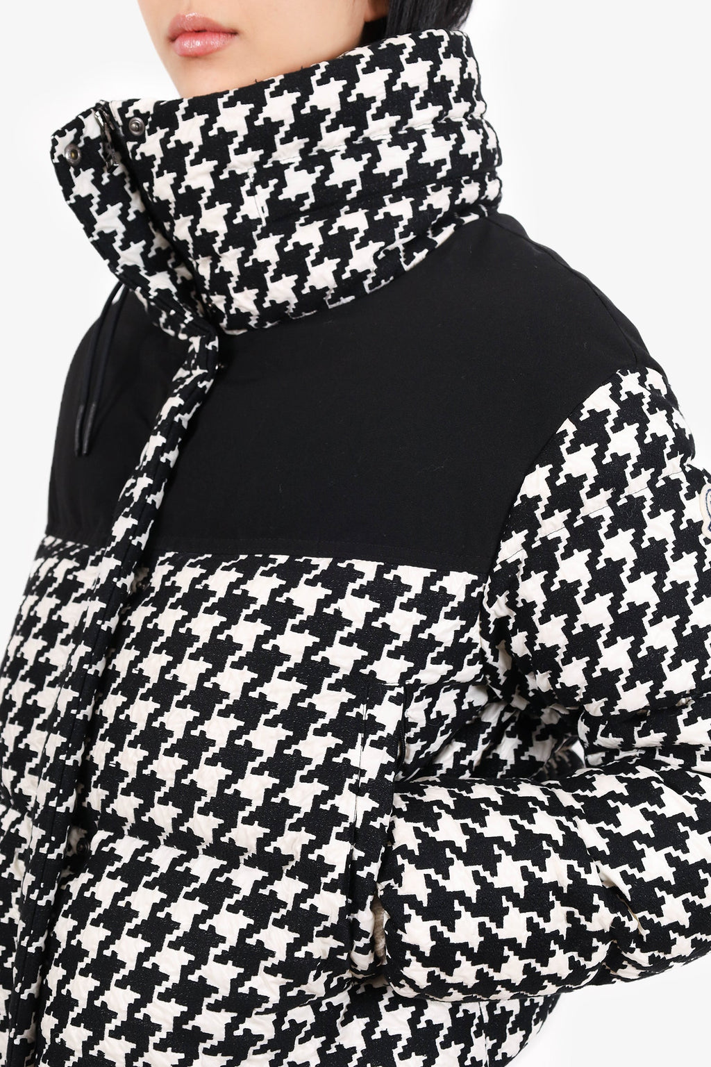 Moncler Black/White Houndstooth Embroidered Quilted Shell Down Jacket Size 1