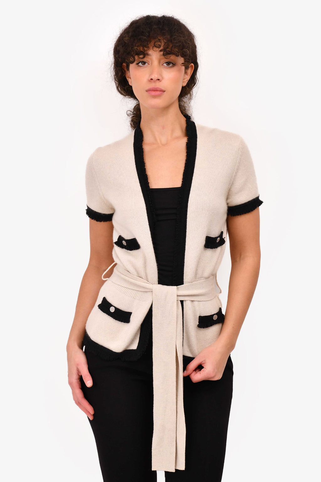 Pre-loved Chanel™ 2006 Beige/Black Cashmere Waist Tie igan Size 38