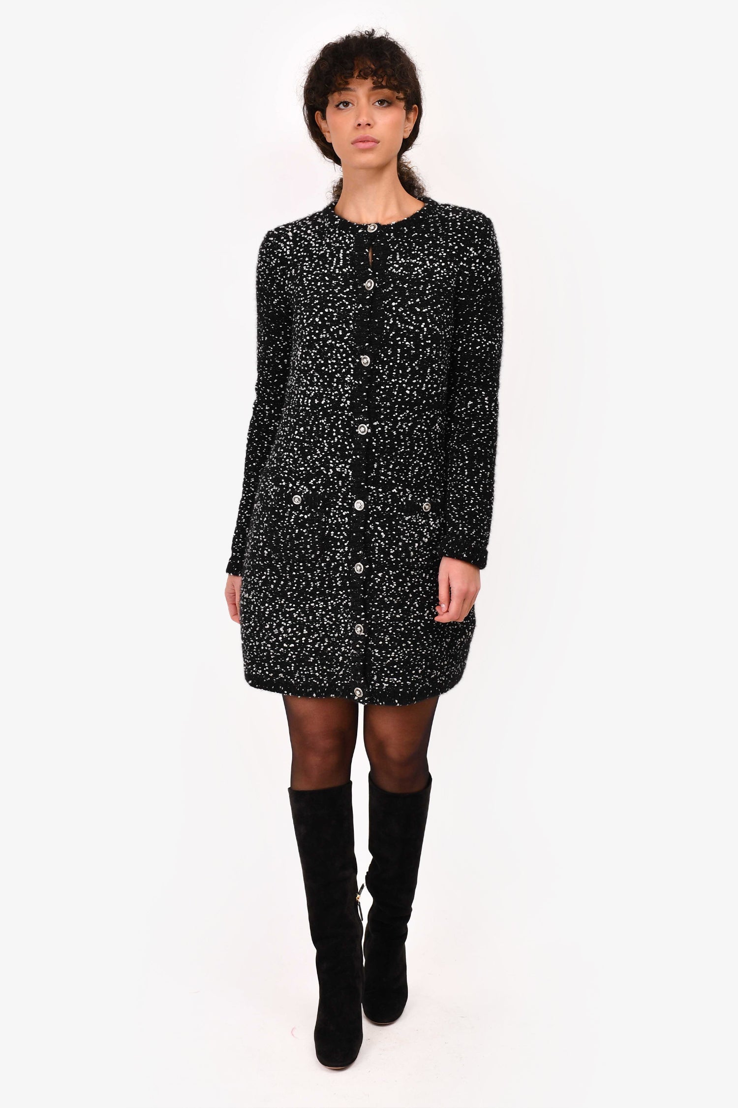 Pre-loved Chanel™ Black Speckled Cashmere/Silk Long Buttoned igan Size 36
