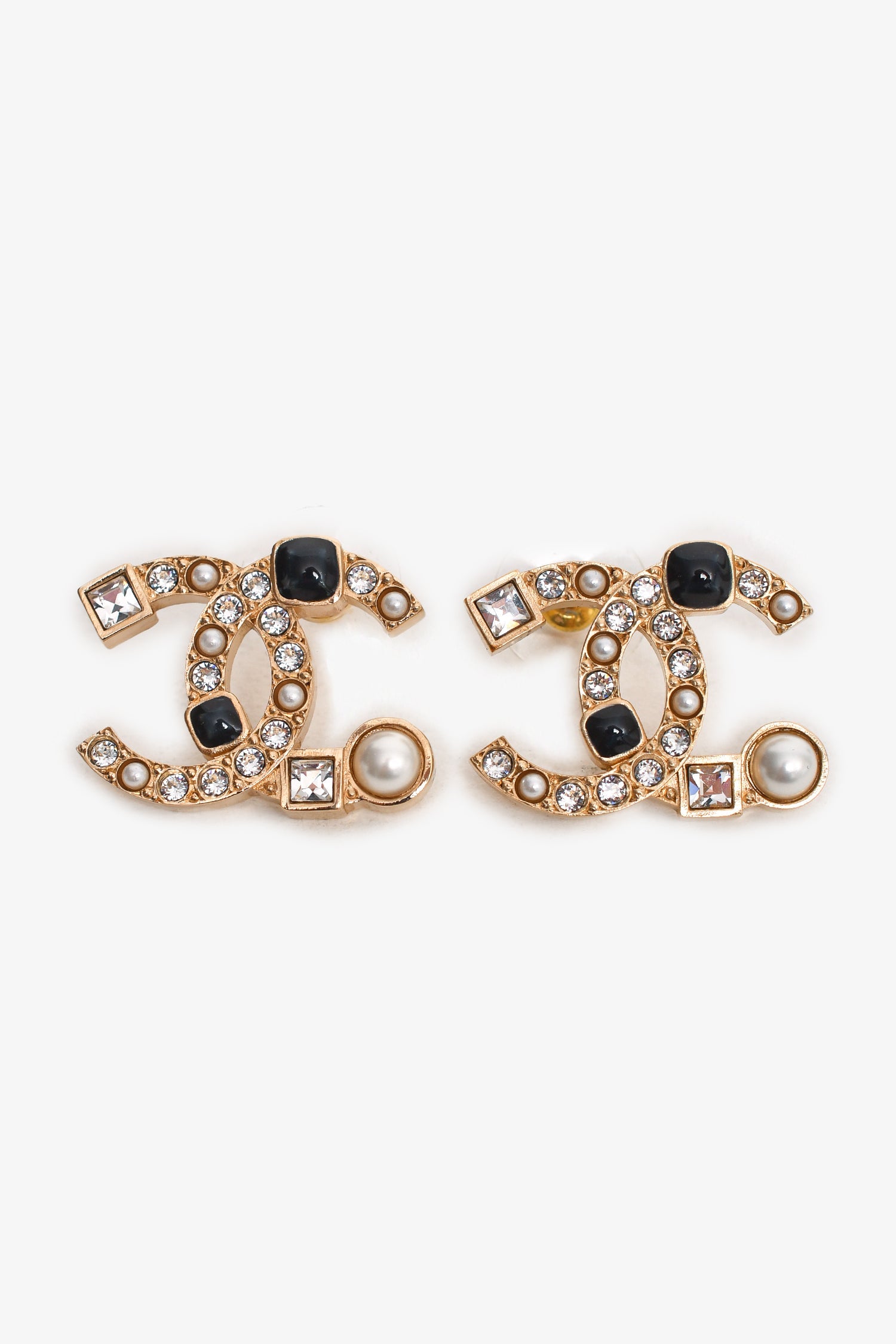 Pre-Loved Chanel™ 2022 Gold Tone Crystal Embellished CC Earrings