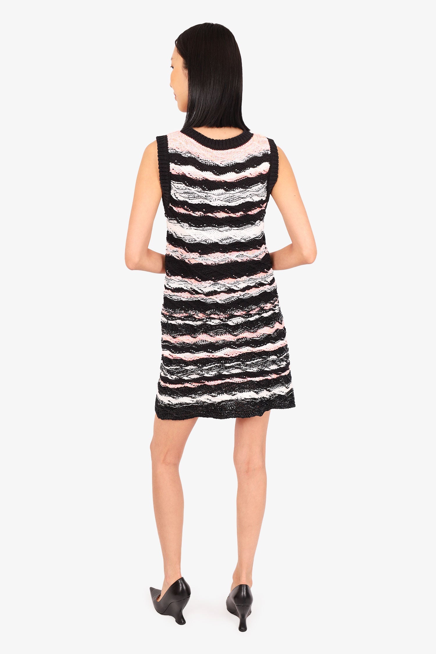 Pre-Loved Chanel™ Black/White/Pink Knitted Sleeveless Dress Size 40