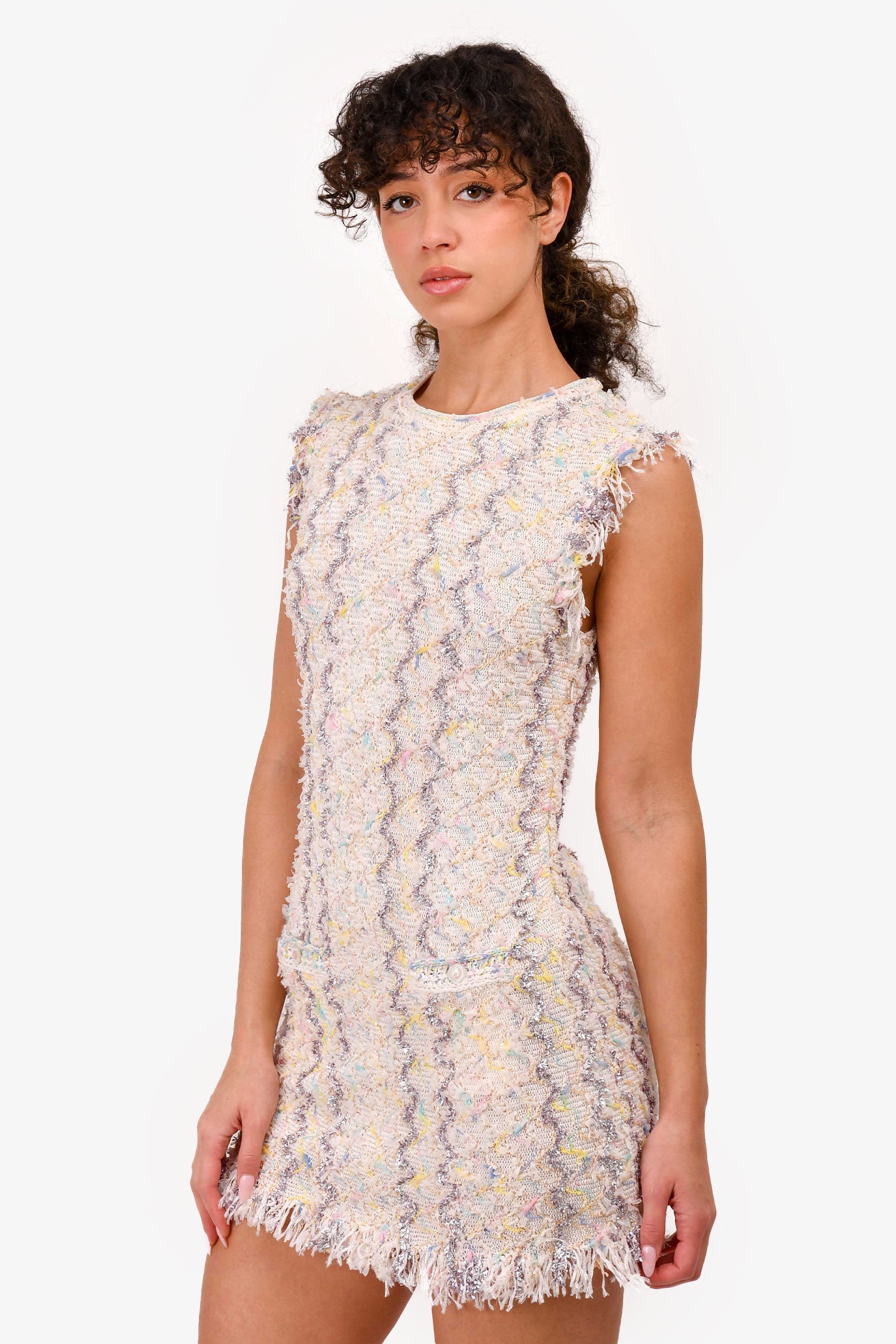 Pre-Loved Chanel™ 2020 Spring White Tweed Sleeveless Mini Dress Size 36