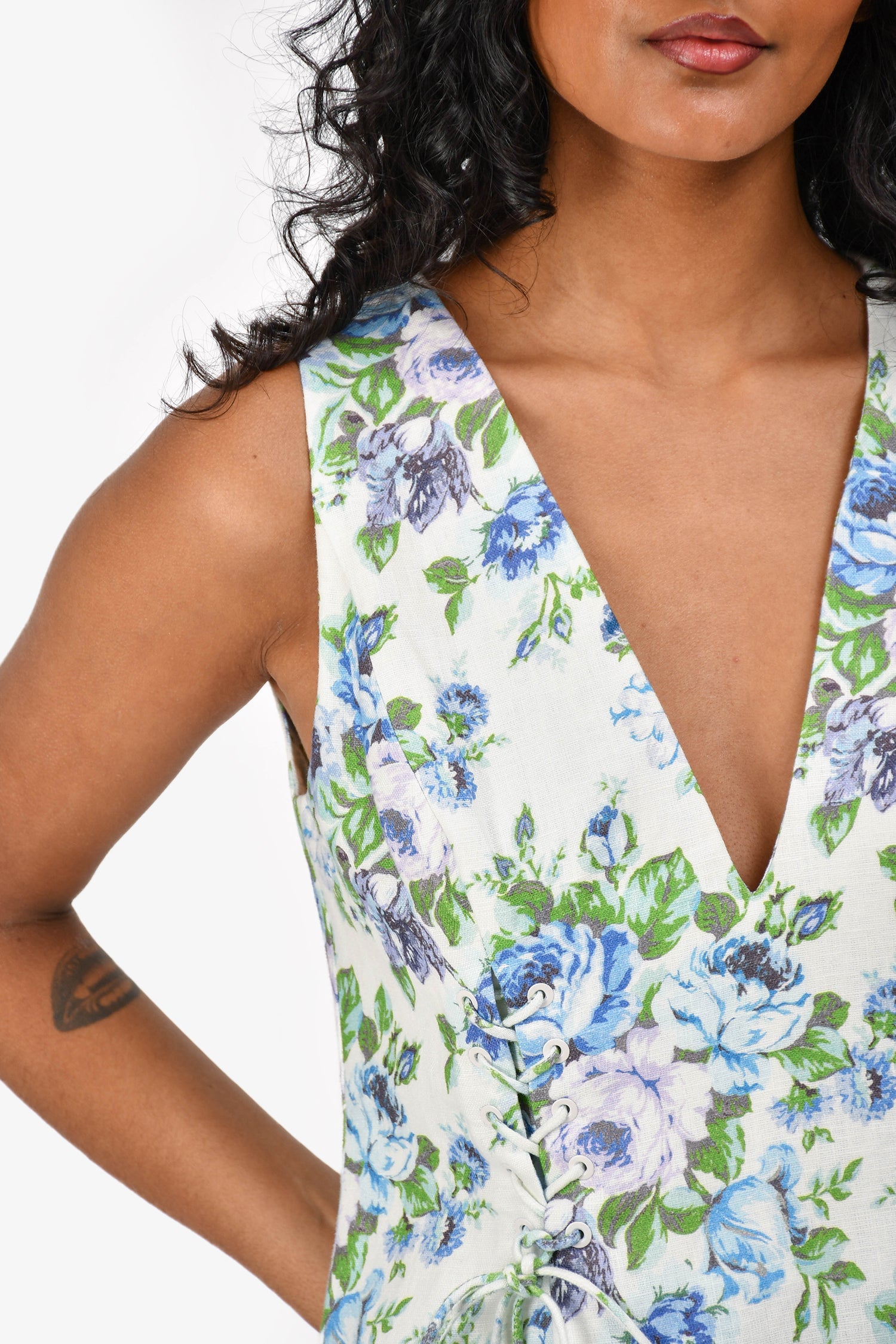 Zimmermann White/Blue Floral Printed Linen Sleeveless Lace Up Dress Size 2