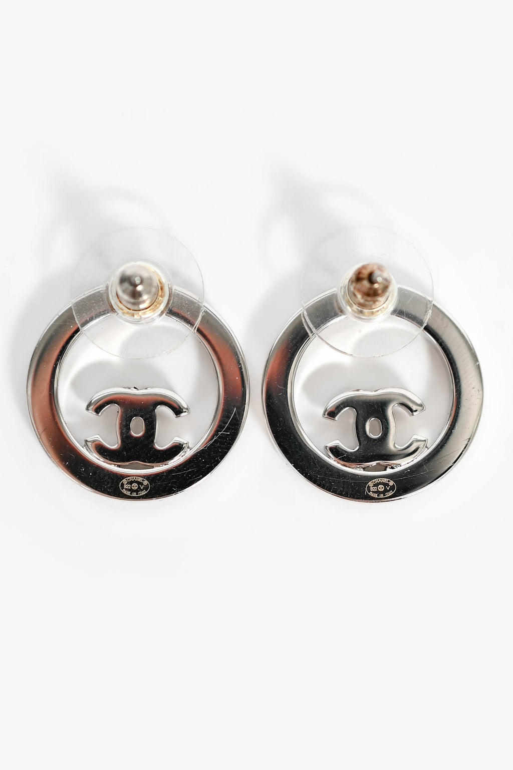 Pre-Loved Chanel™ 2022 Silver Toned Crystal Ring CC Studs