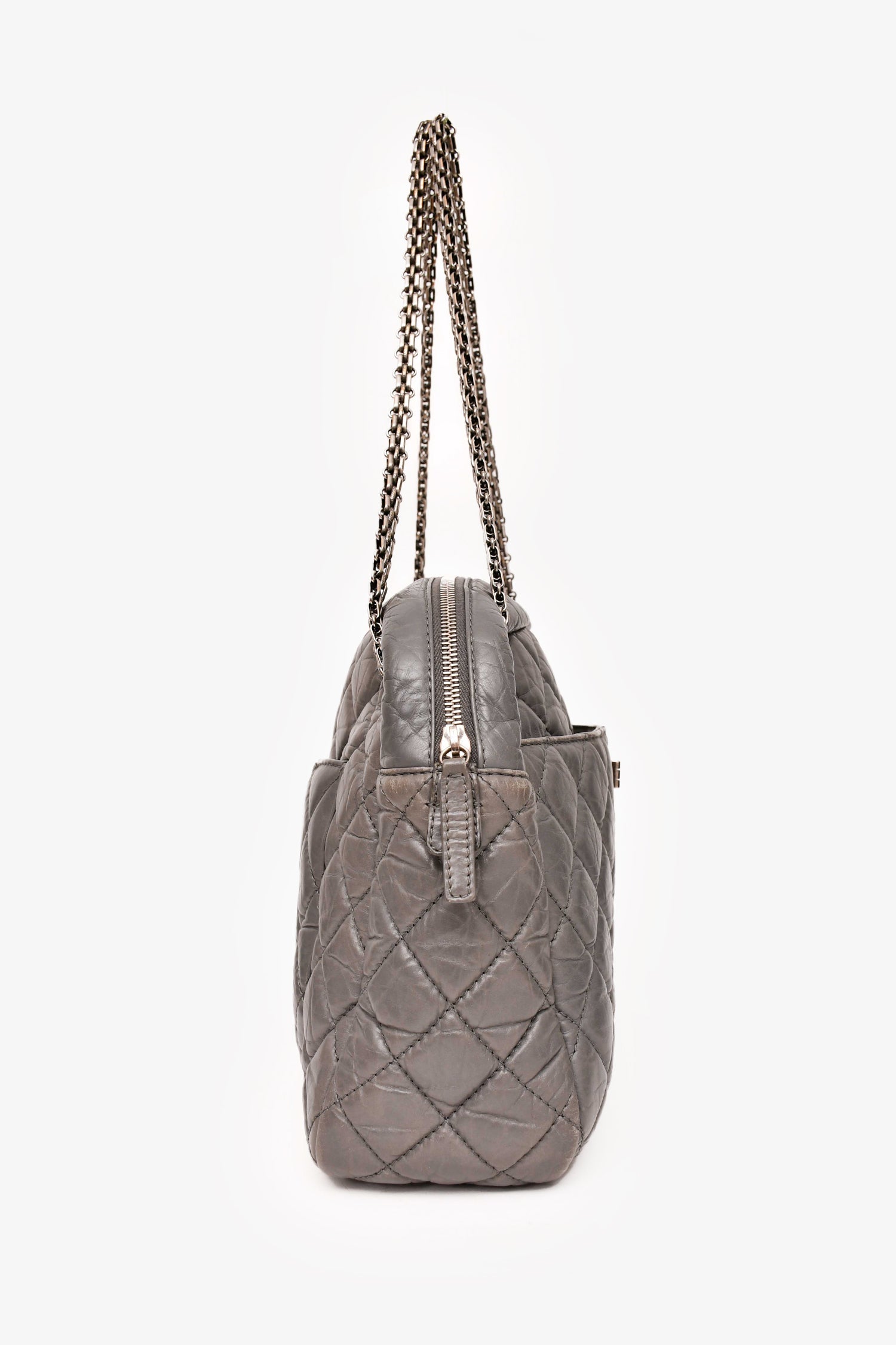 Pre-Loved Chanel™ 2008-2009 Grey Crackled Leather Quilted Reissue Camera Bag