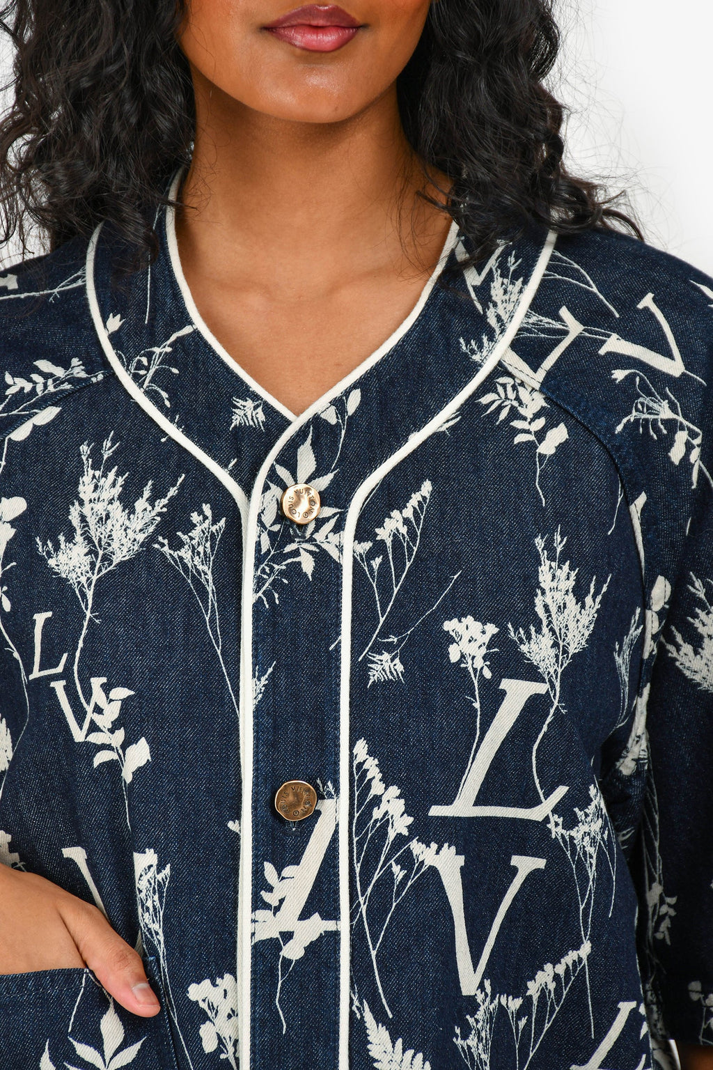 Louis Vuitton 2020 Blue Denim/White LV Leaf Printed Baseball Shirt Size M Mens