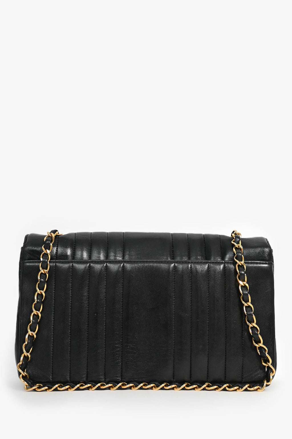 Pre-Loved Chanel™ 1991-94 Vintage Black Vertical Quilted Lambskin Medium CC Flap Bag