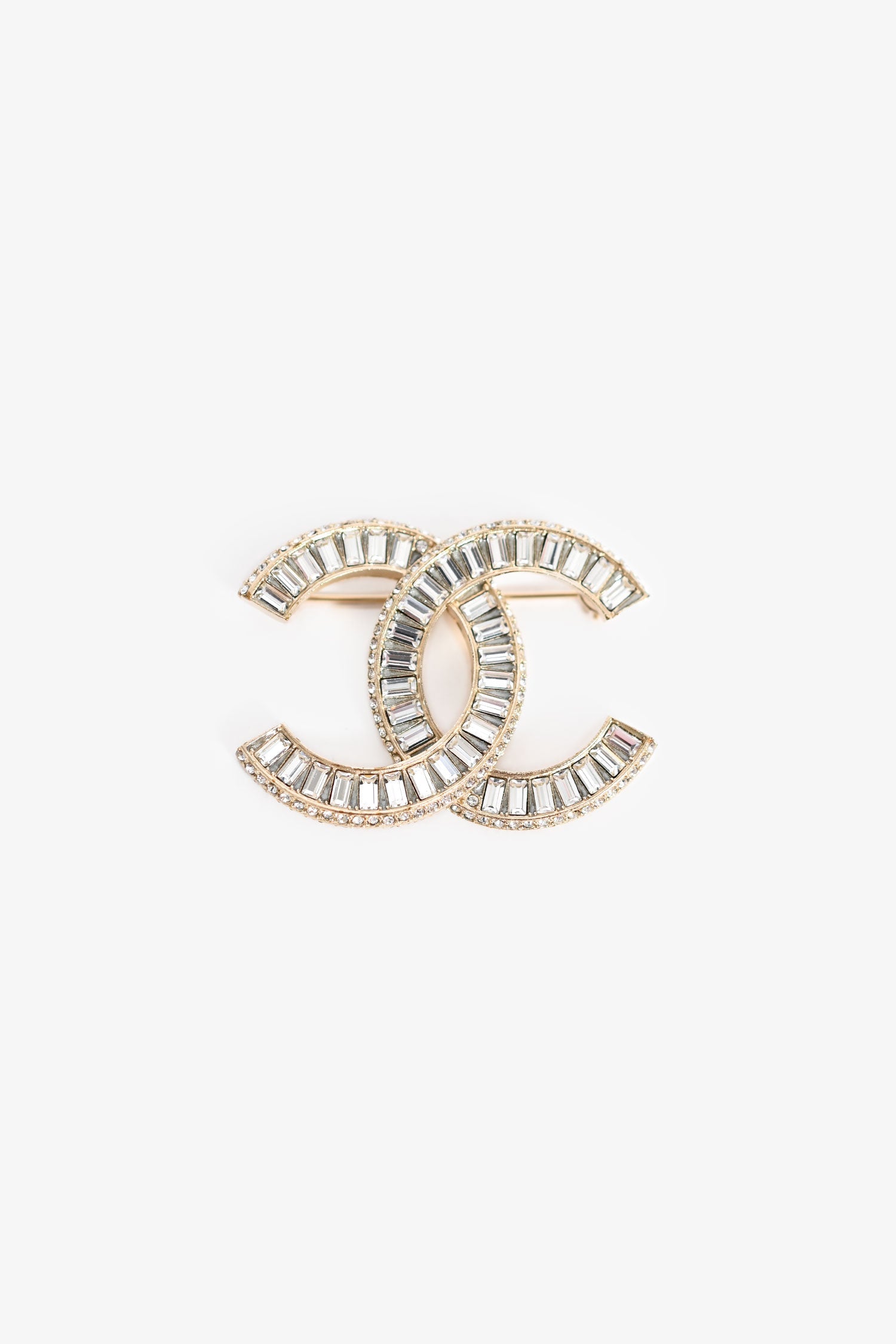 Pre-Loved Chanel™ 2017 Gold Tone Crystal Set CC Brooch