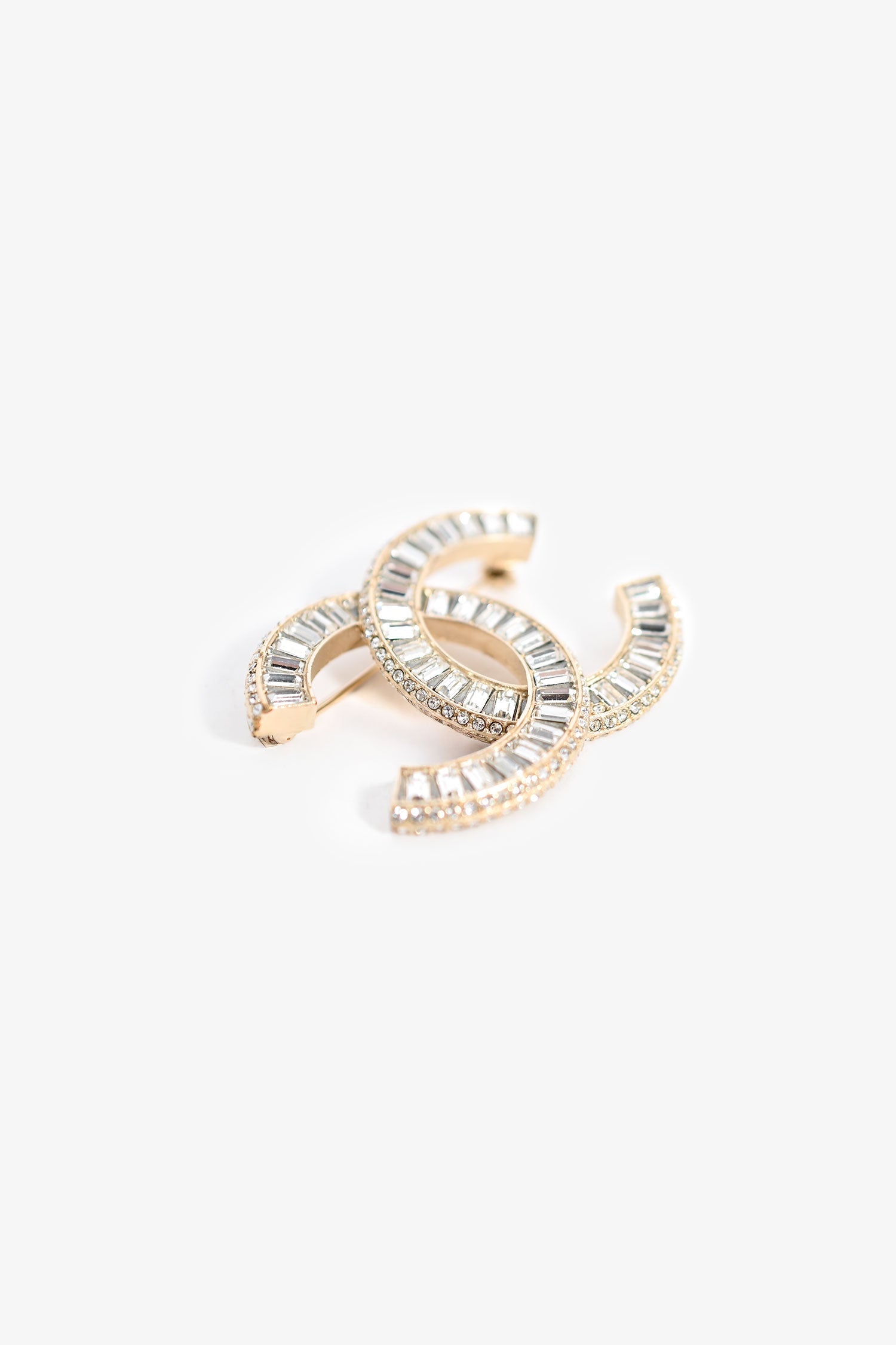 Pre-Loved Chanel™ 2017 Gold Tone Crystal Set CC Brooch