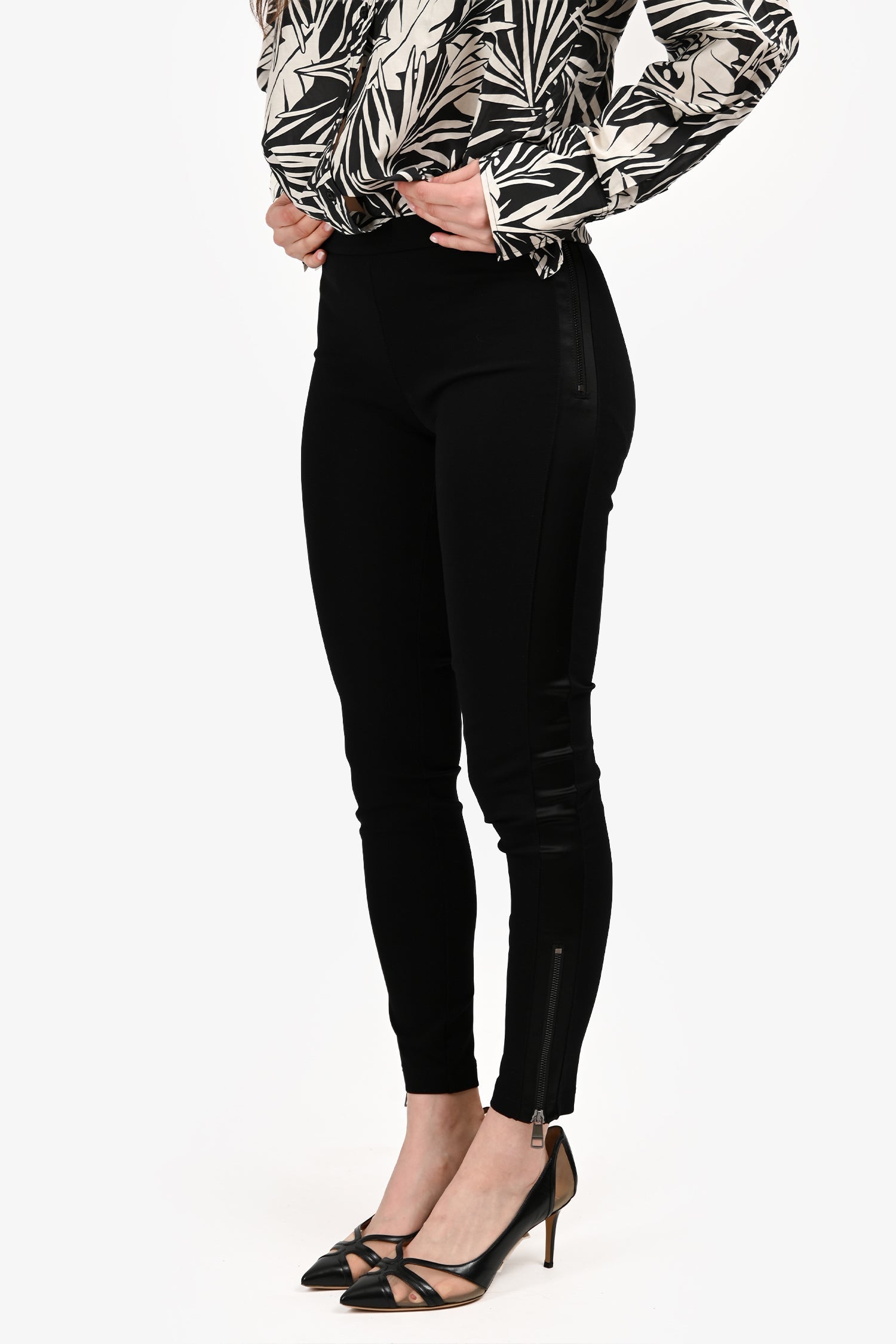 Burberry London Black Satin Side Panel Leggings Size 2