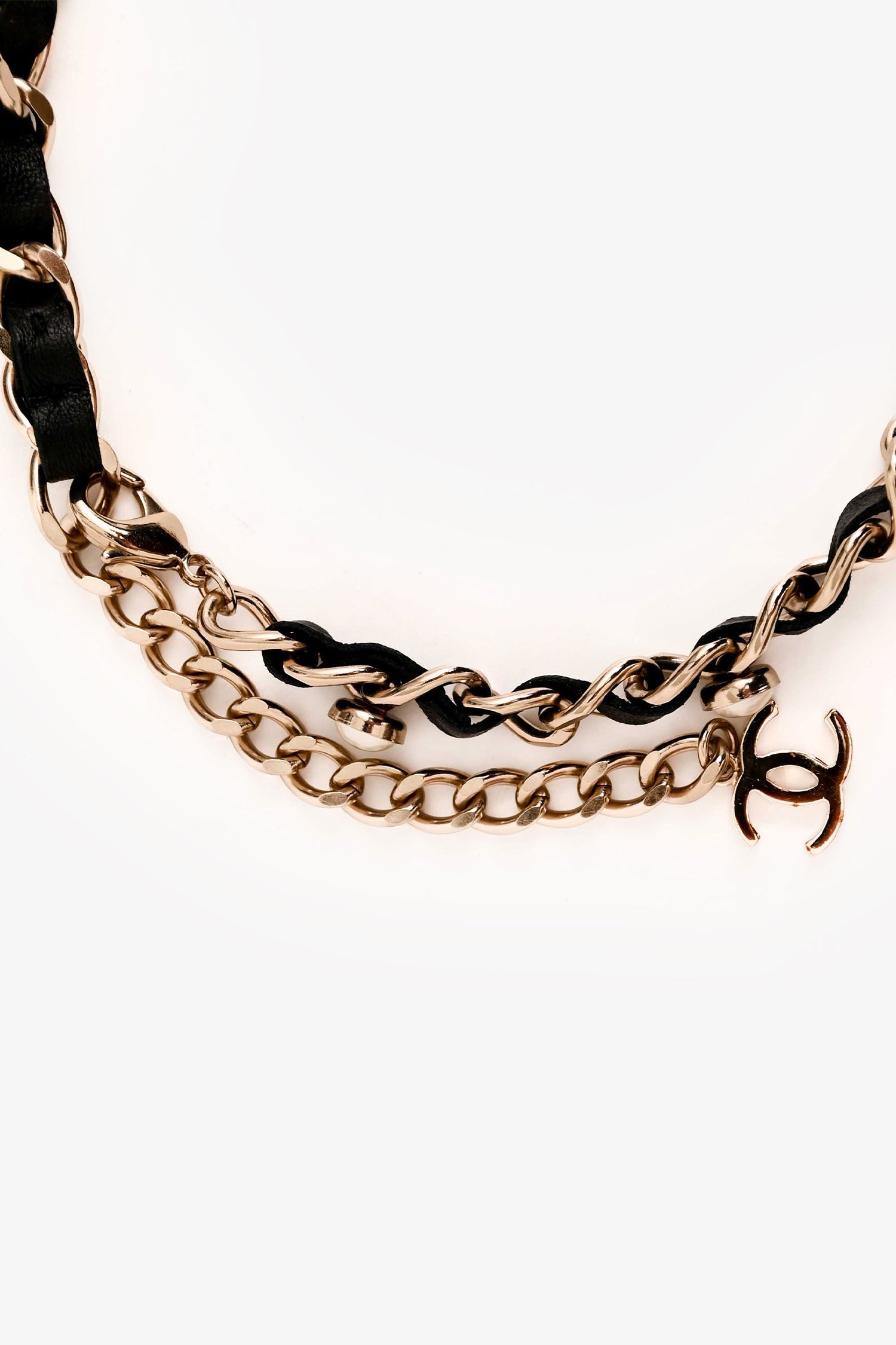 Pre-Loved Chanel™ Leather Chain/GHW Pearl Detail Choker Necklace