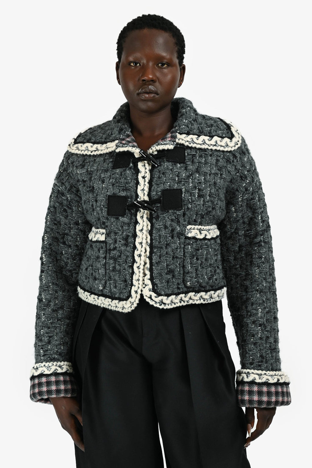 Pre-Loved Chanel™ 21B Grey Cashmere Knit Tweed Toggle Jacket Size 42 (As Is)