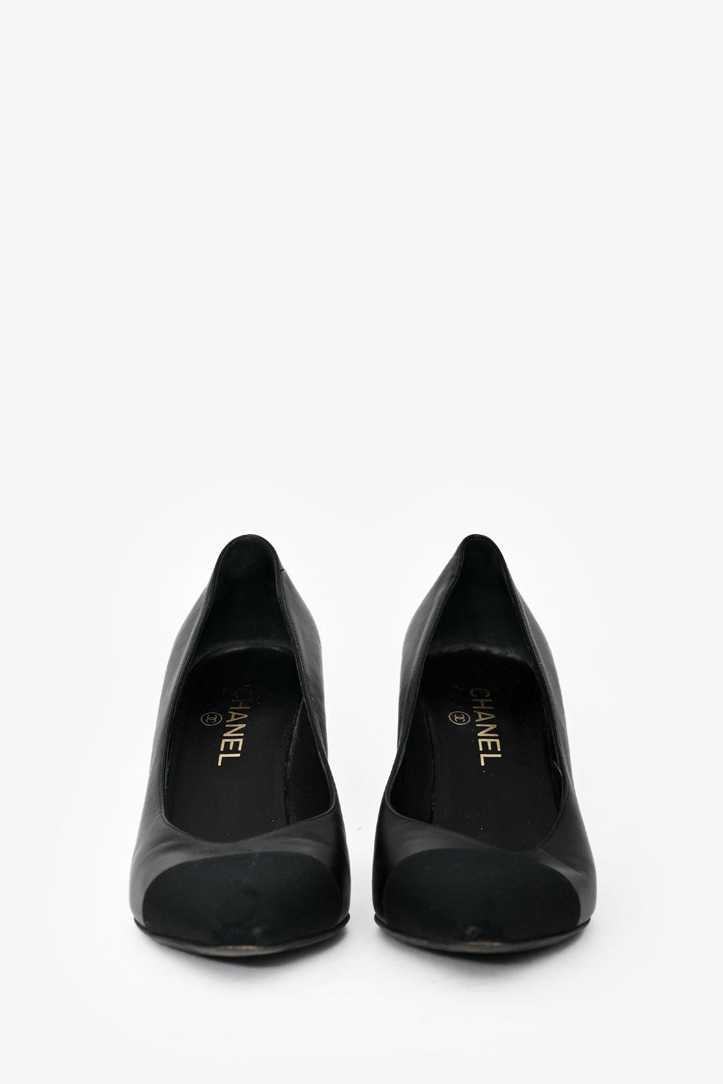 Pre-Loved Chanel™ Black Leather Pointed Toe Heels Size 40