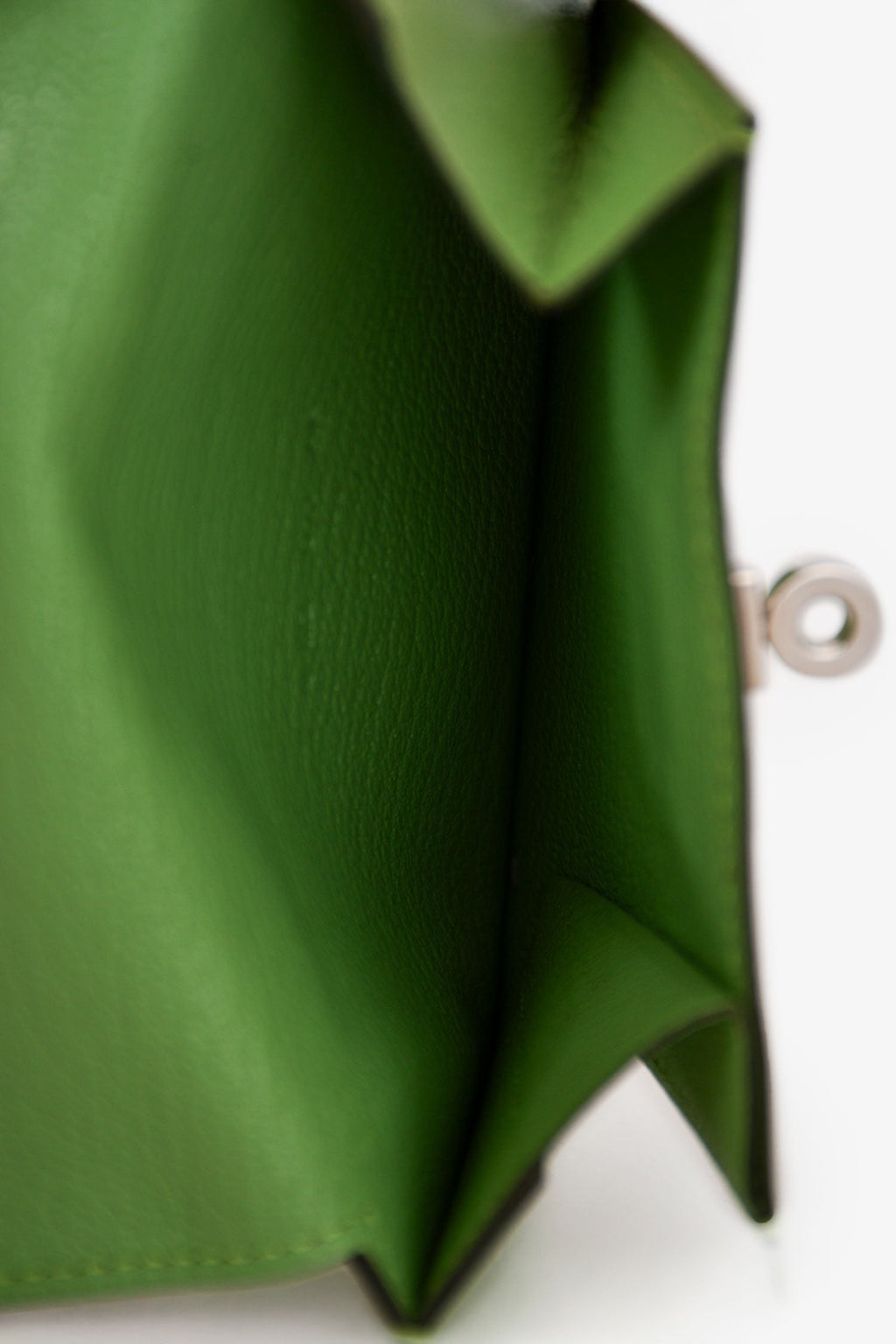 Hermès 2020 Locust Vert Chevre Leather Kelly Pocket Compact Wallet