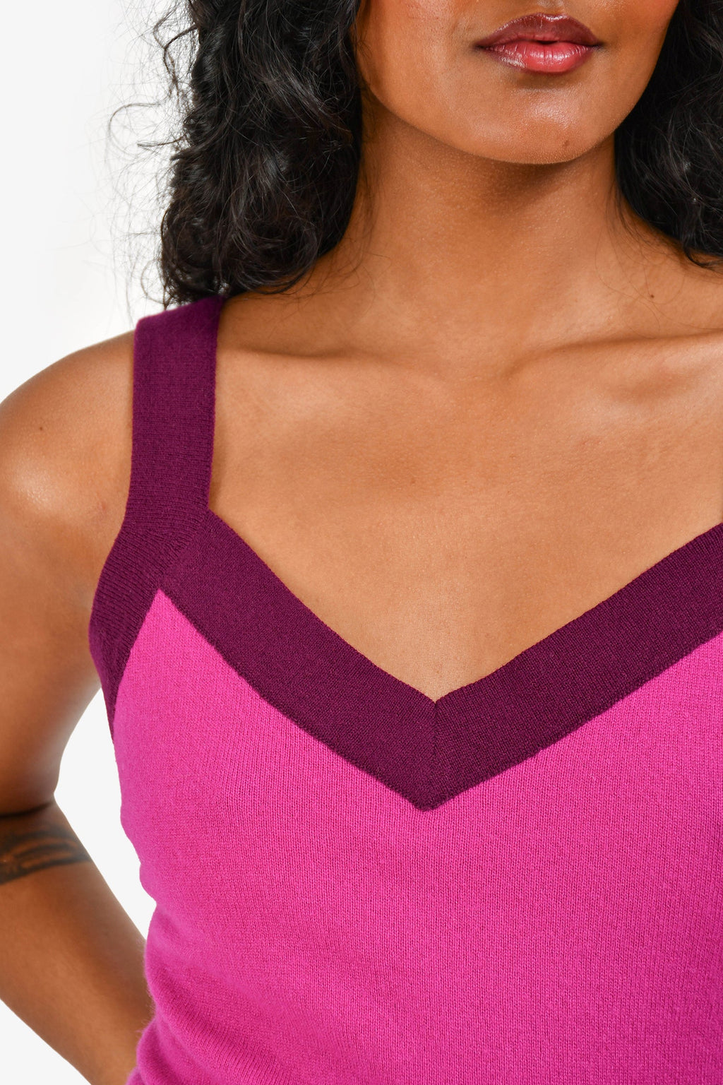 Pre-Loved Chanel™ Autumn 2020 Fuchsia/Purple Cashmere Tank Top Size 36