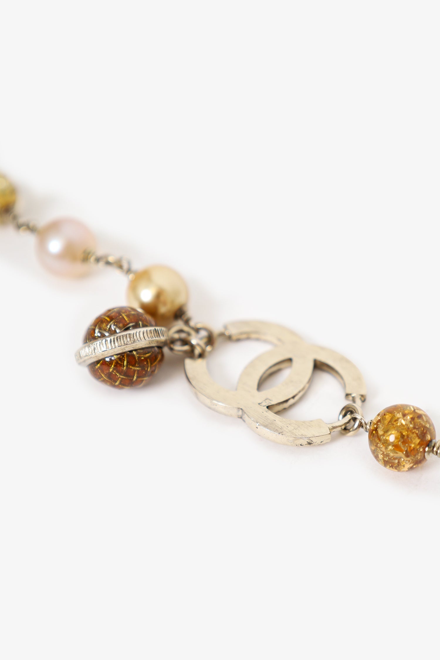 Pre-Loved Chanel™ Silver Tone Clear Resin Bead and Pearl Bracelet