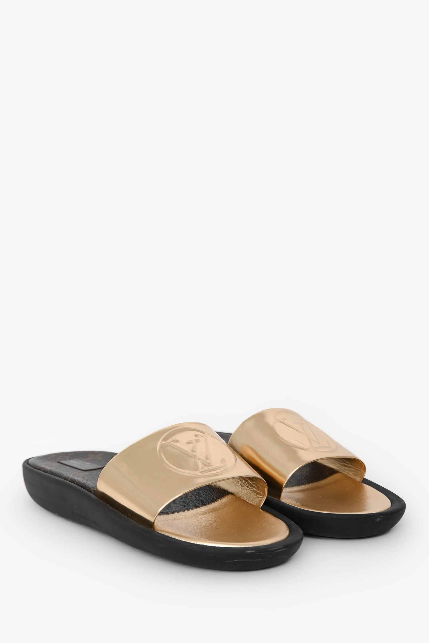 Louis Vuitton Gold Leather Monogram Slides Size 40
