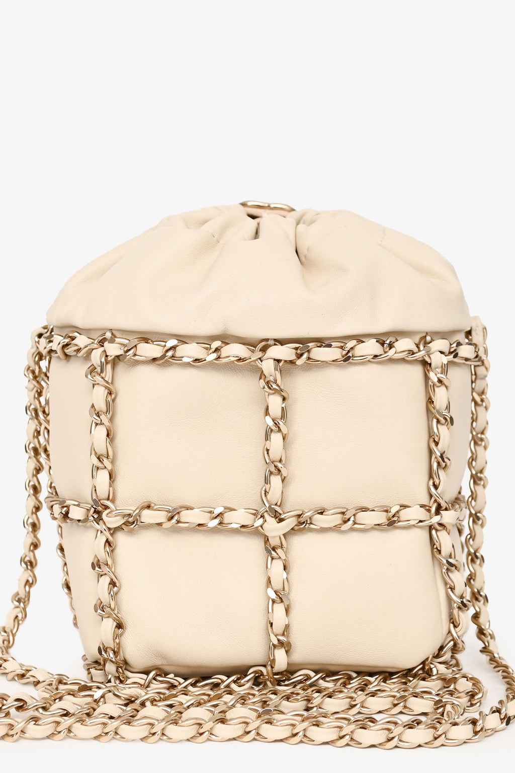 Pre-Loved Chanel™ 2019-20 Cream Lambskin Leather Bucket Chain Drawstring Bag