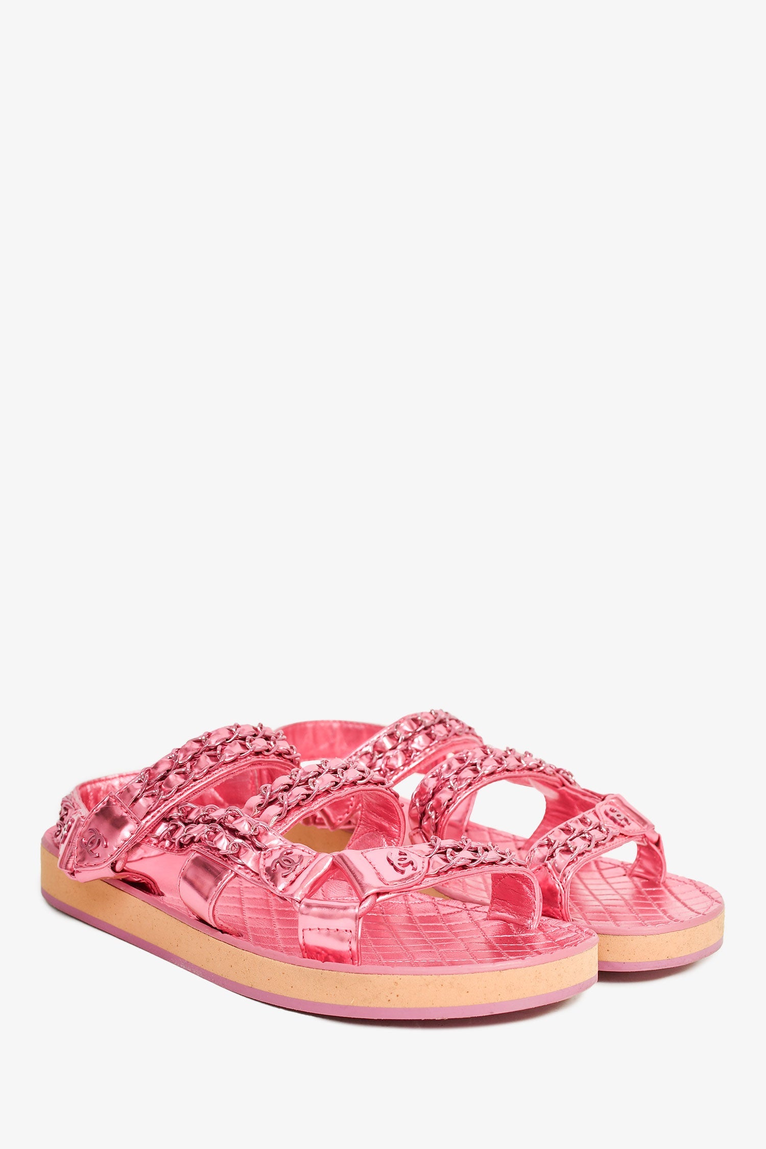 Pre-Loved Chanel™ 2022 Metallic Pink Leather Chain CC Sandals Size 36.5C