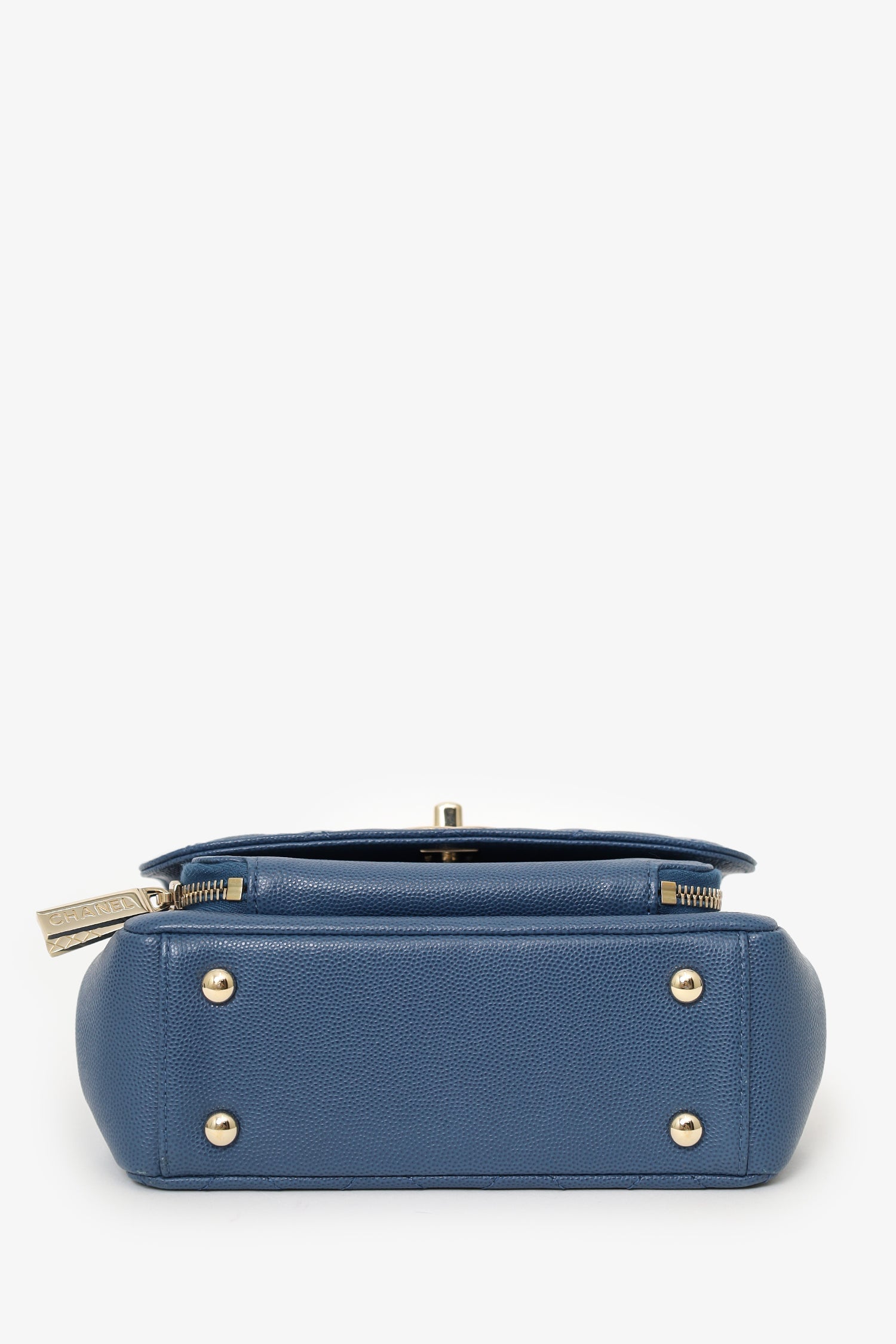 Pre-Loved Chanel™ Blue Caviar Leather Business Affinity Flap Bag