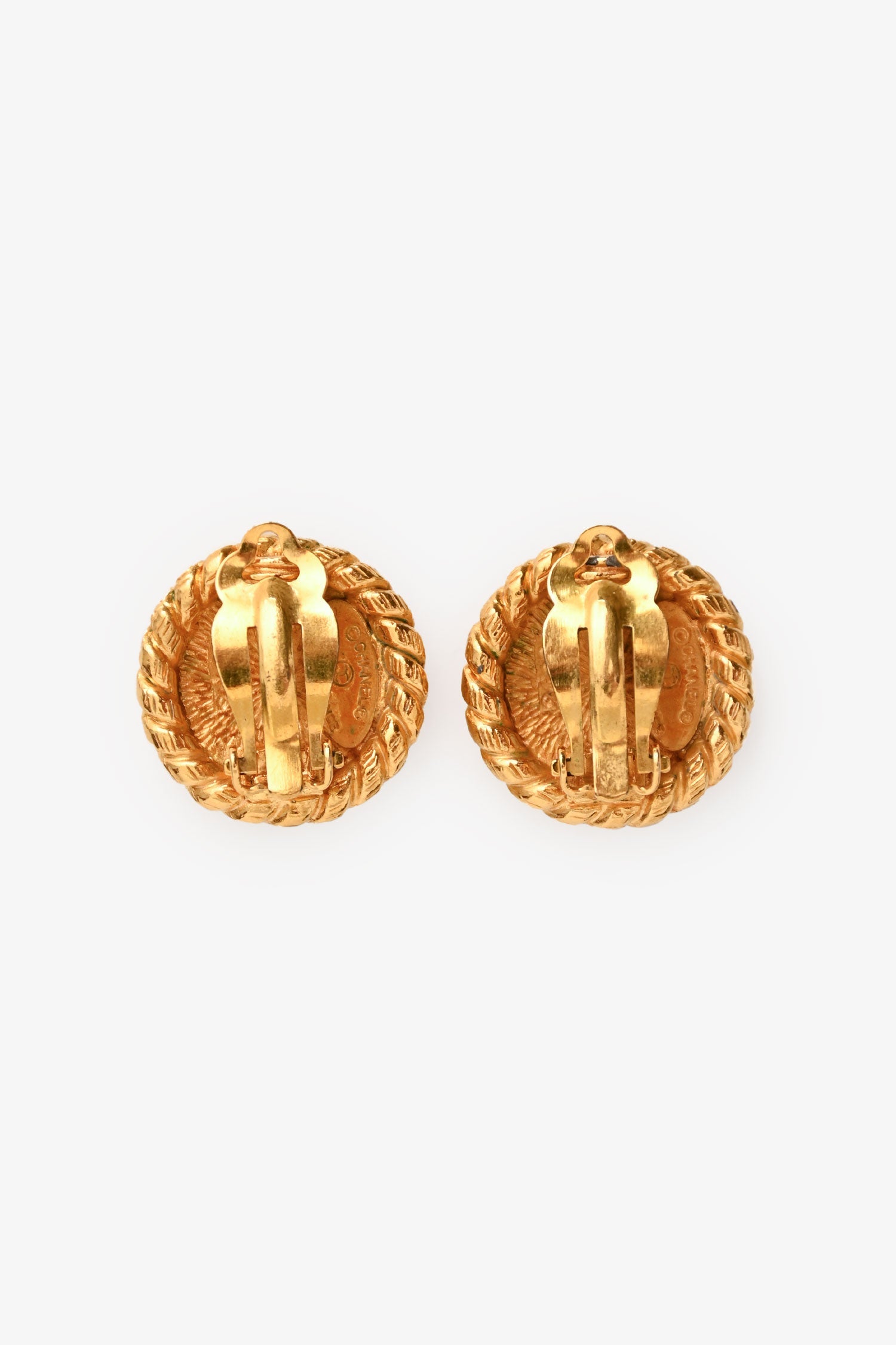 Pre-Loved Chanel™ Vintage Gold Tone CC Ear Clips
