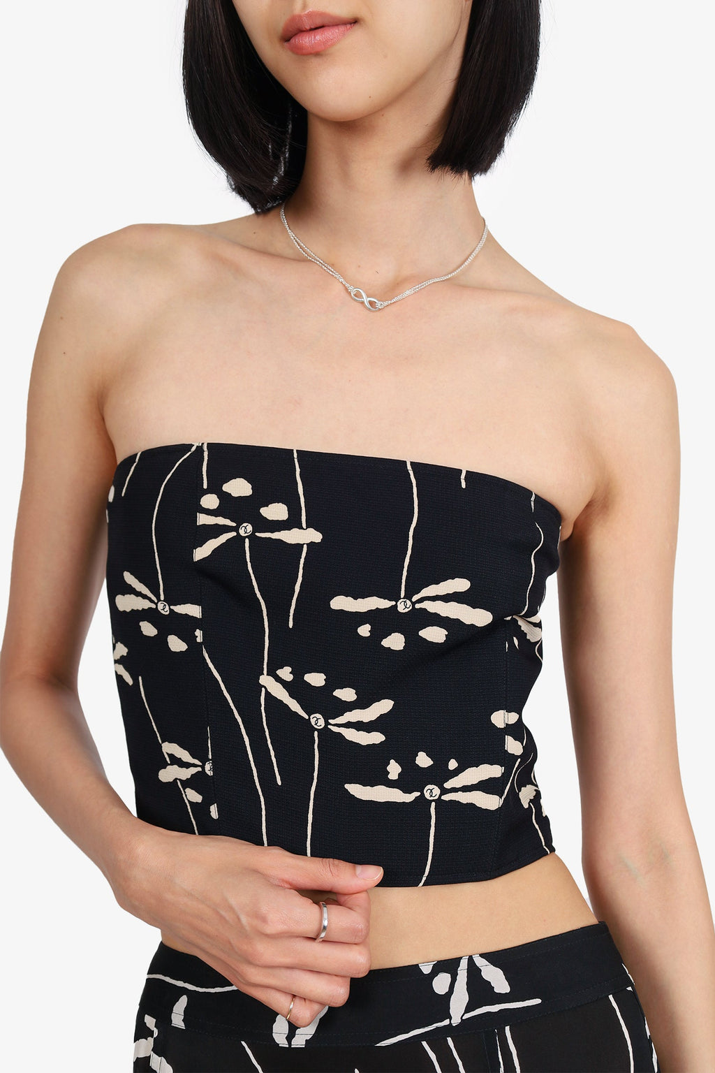 Pre-Loved Chanel™ 98P Black/White Floral Print Cropped Top With Maxi Skirt Set Size 40/38