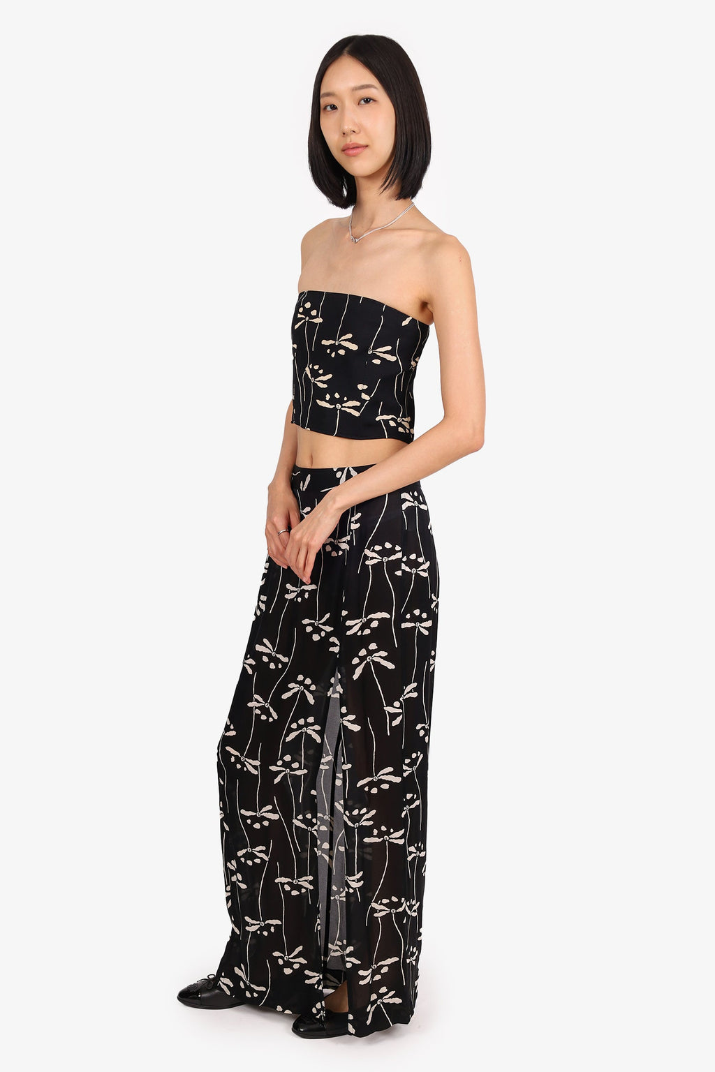 Pre-Loved Chanel™ 98P Black/White Floral Print Cropped Top With Maxi Skirt Set Size 40/38