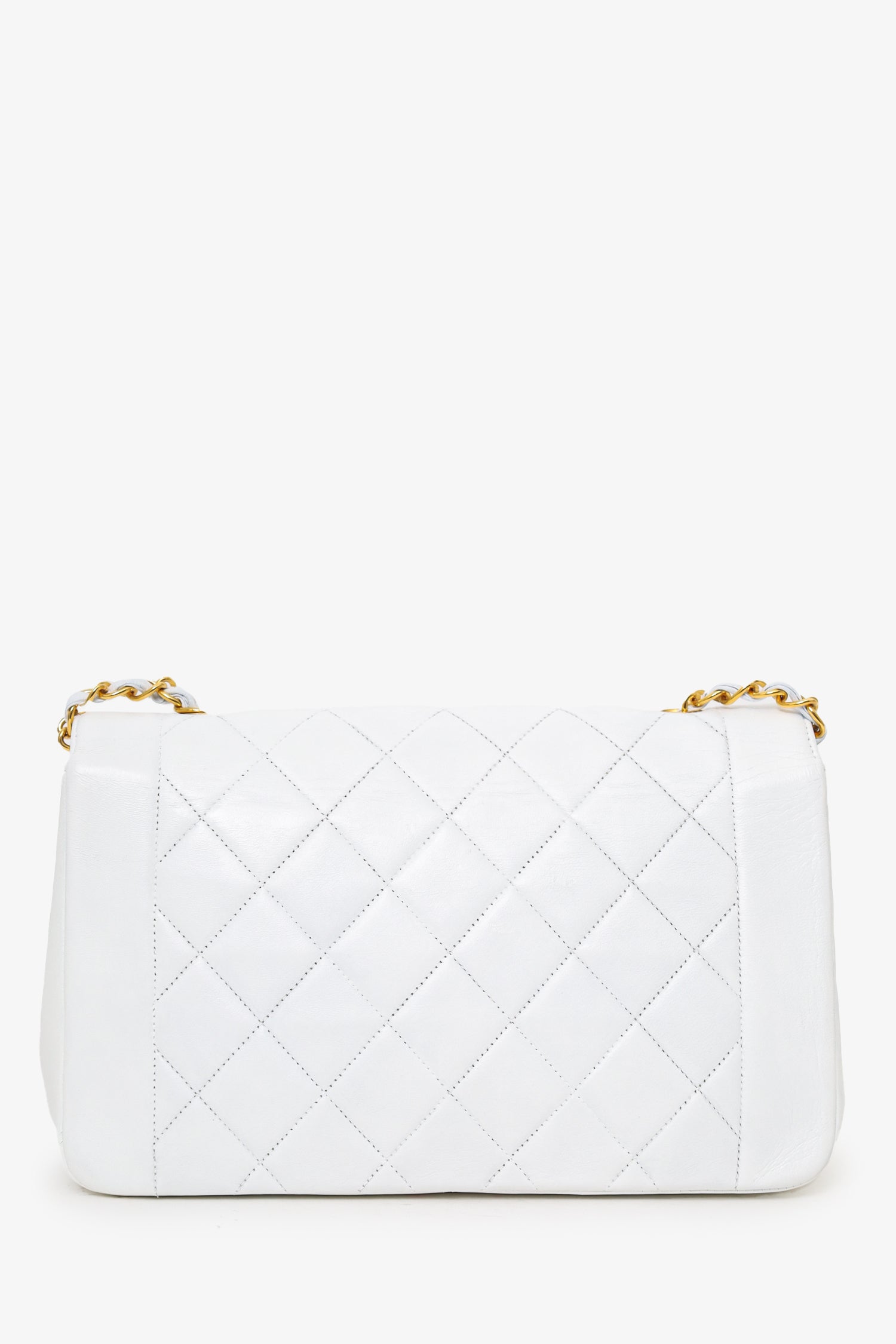 Pre-Loved Chanel™ 1994-96 White Lambskin Medium Diana Shoulder Bag (Refurbished)