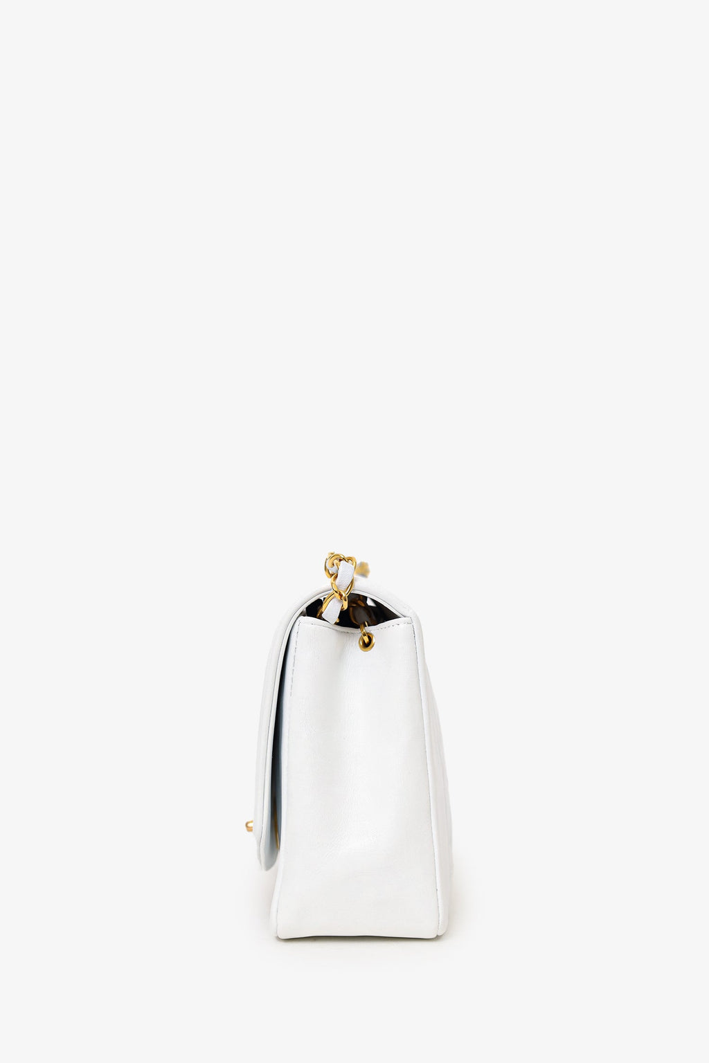 Pre-Loved Chanel™ 1994-96 White Lambskin Medium Diana Shoulder Bag (Refurbished)
