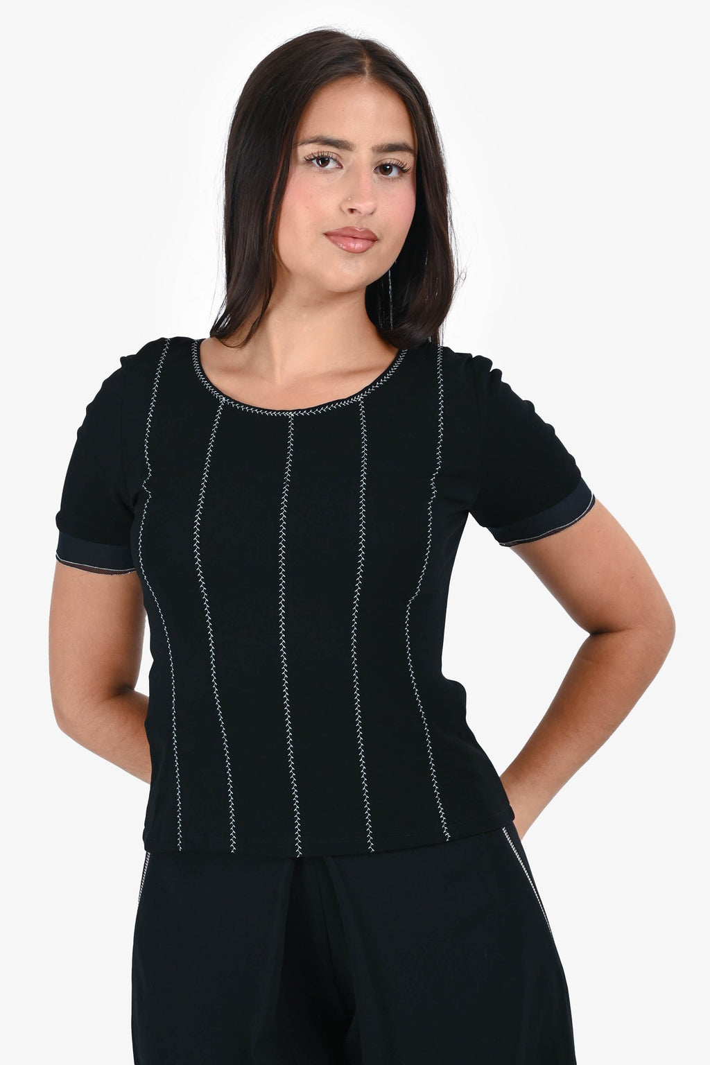 Pre-Loved Chanel™ 2002 Black White Stitched Button Back T-Shirt Size 40