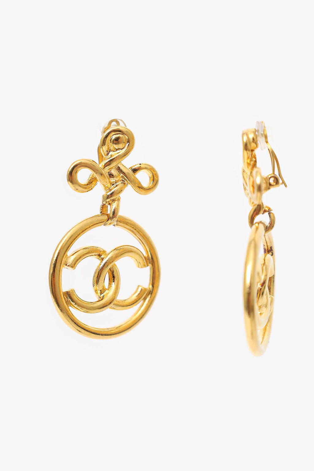 Pre-Loved Chanel™ 1993 Gold Tone Knot CC Drop Earrings