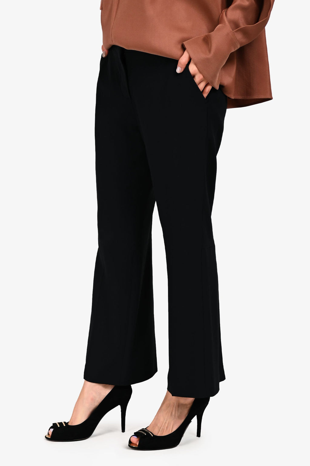 Alexander McQueen 2017 Black High Waisted Mini Flare Cropped Pants Size 42
