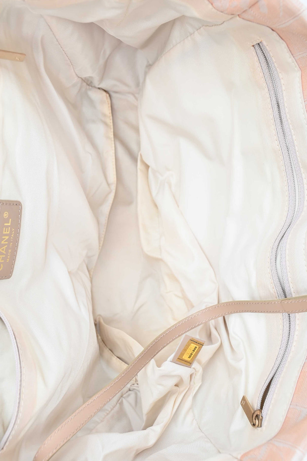 Pre-Loved Chanel™ 2004-5 Pink Canvas Travel Ligne CC Logo Tote