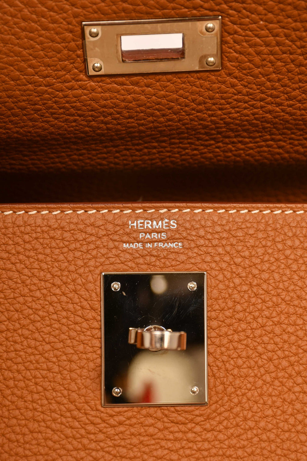 Hermès 2021 Gold Togo Leather Retourne Kelly 28 with Strap