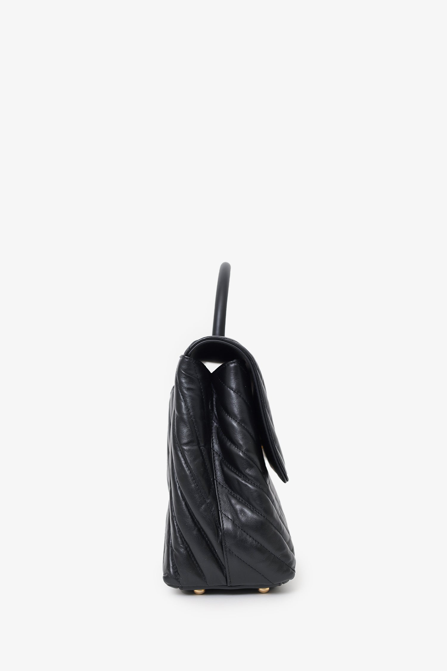 Pre-Loved Chanel™ Black Leather Chevron Coco Top Handle With Strap