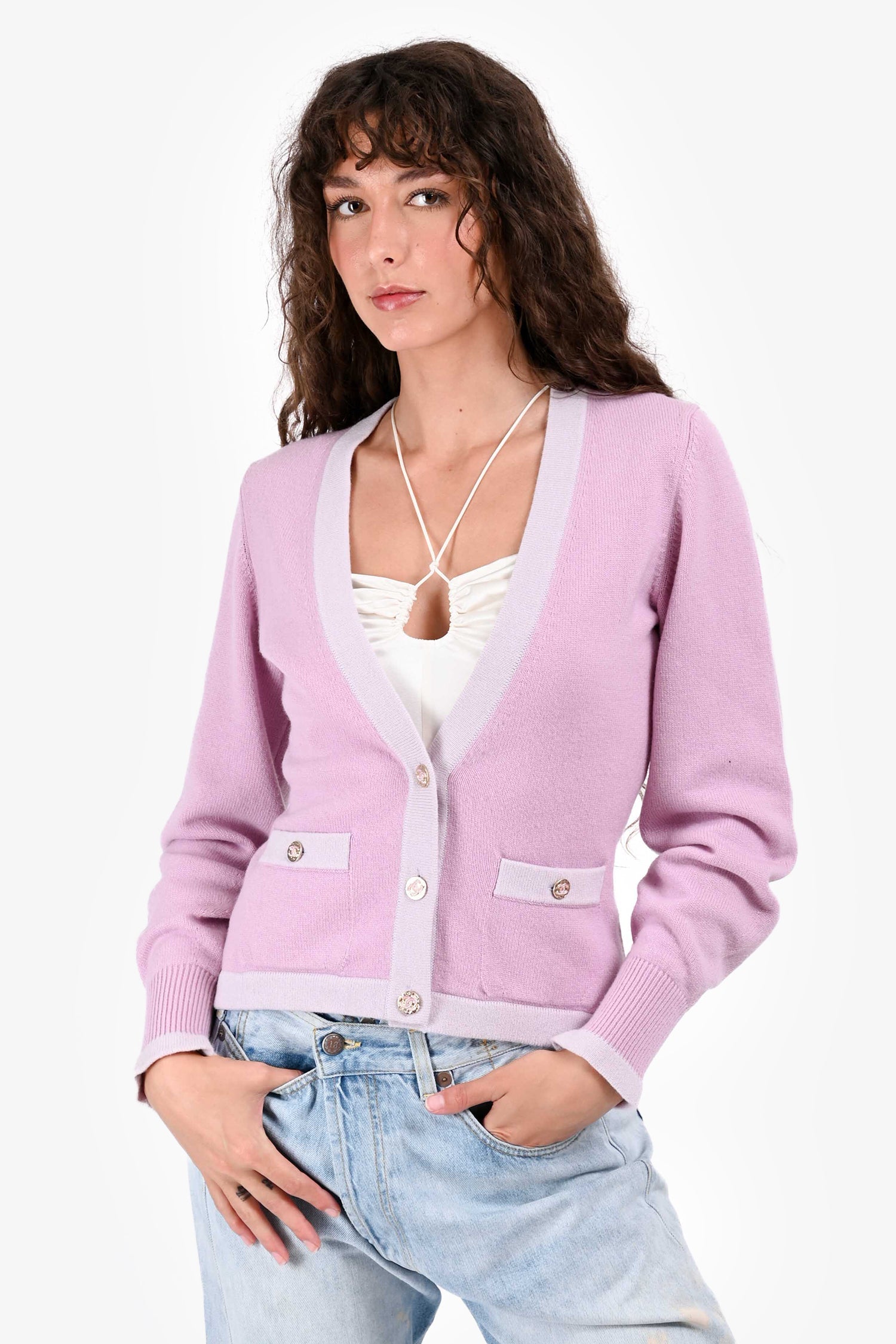 Pre-Loved Chanel™ Spring 2023 Purple Bicolor Cashmere CC igan Size 34