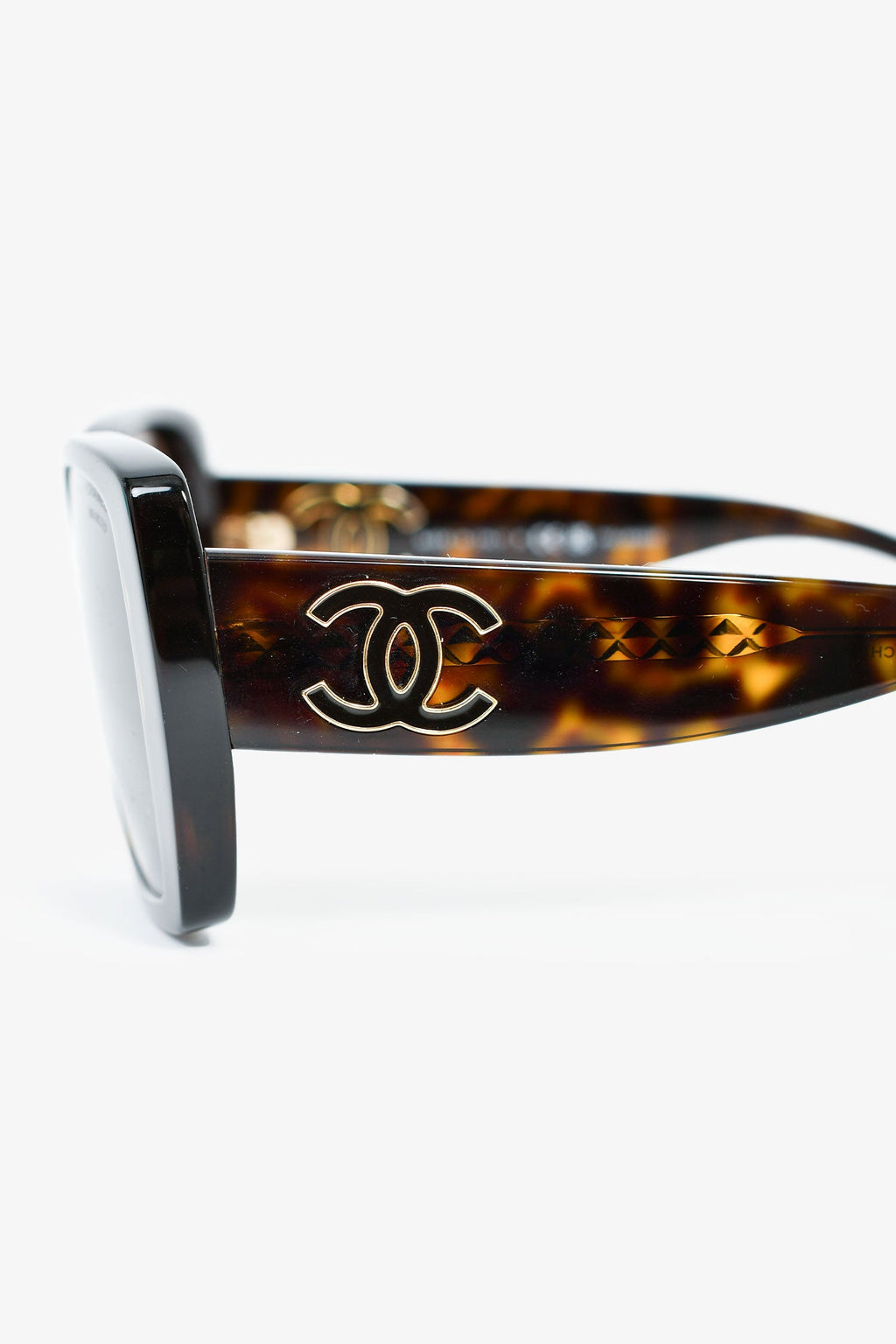 Pre-Loved Chanel™ Dark Tortoise Square CC Sunglasses