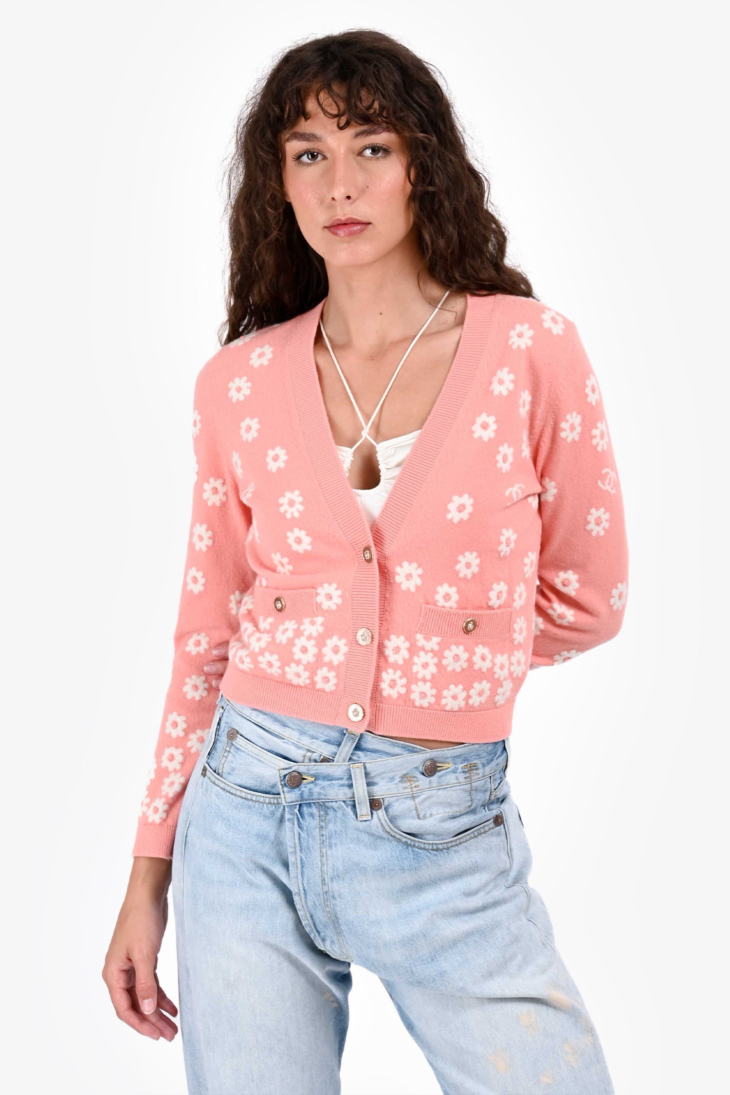 Pre-Loved Chanel™ Spring 2022 Pink/White Floral Printed Cashmere igan Size 34