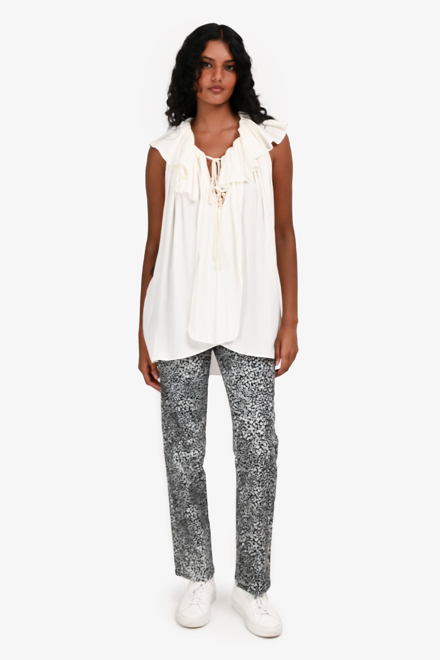 Pre-Loved Chanel™ 2021 Black/White Camellia Print Slim Tapered Jeans Size 36