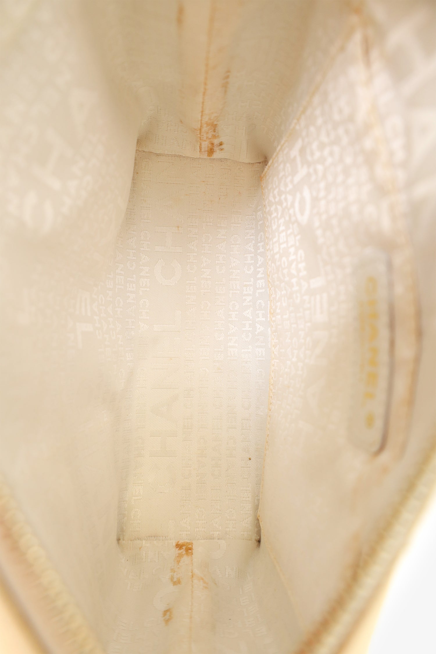 Pre-Loved Chanel™ 2003-04 Beige Canvas Chocolate Bar Mini Pochette