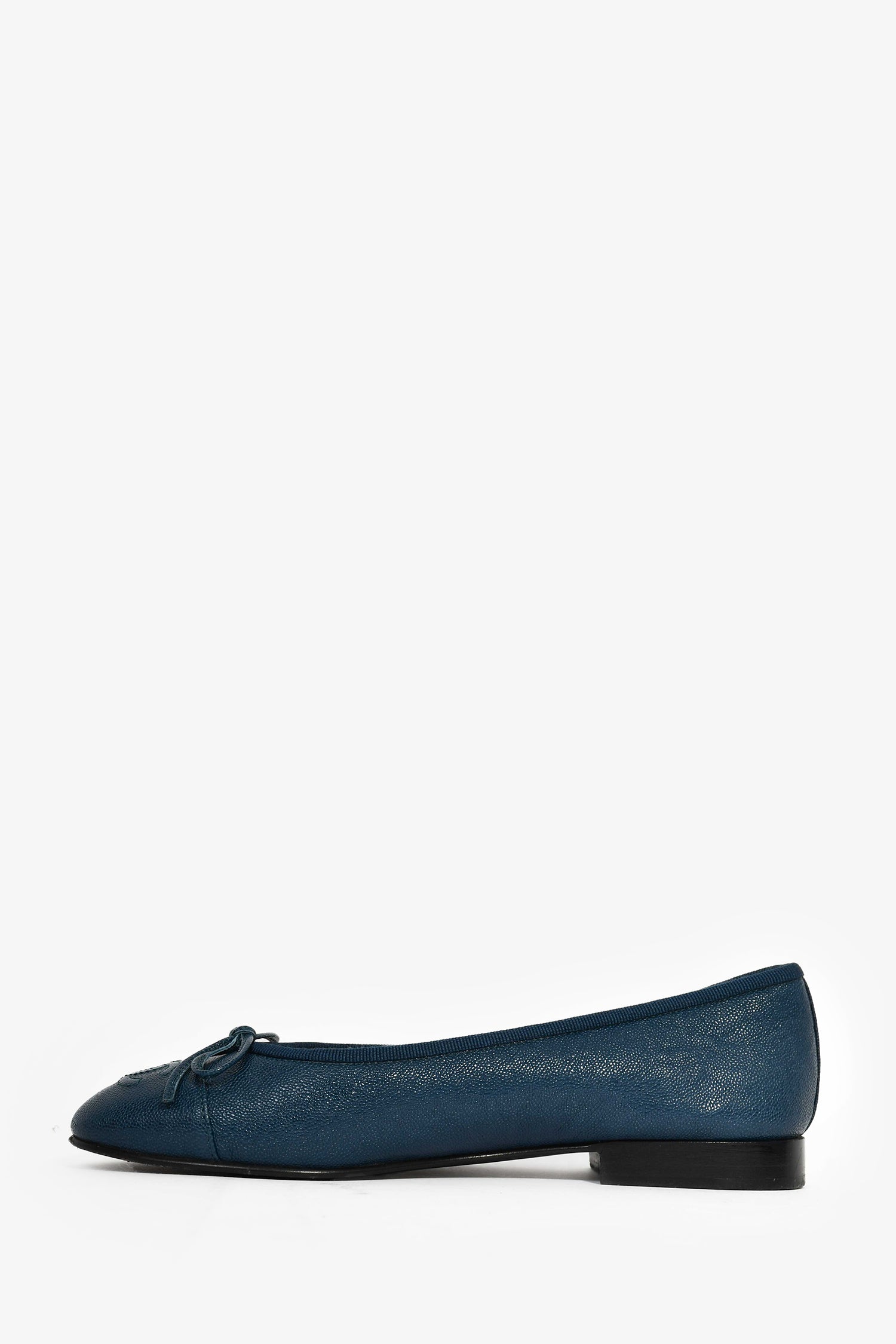 Pre-Loved™ Chanel Teal Glossy Leather CC Ballet Flats Size 35