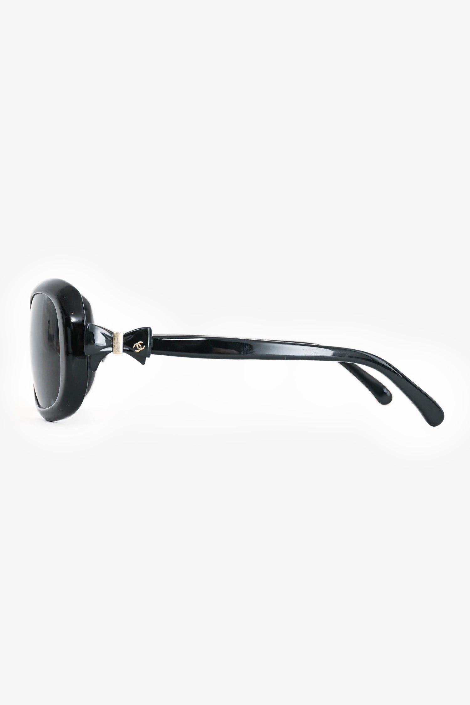 Pre-Loved Chanel™ Black Acrylic Rectangular Bow Detail Sunglasses