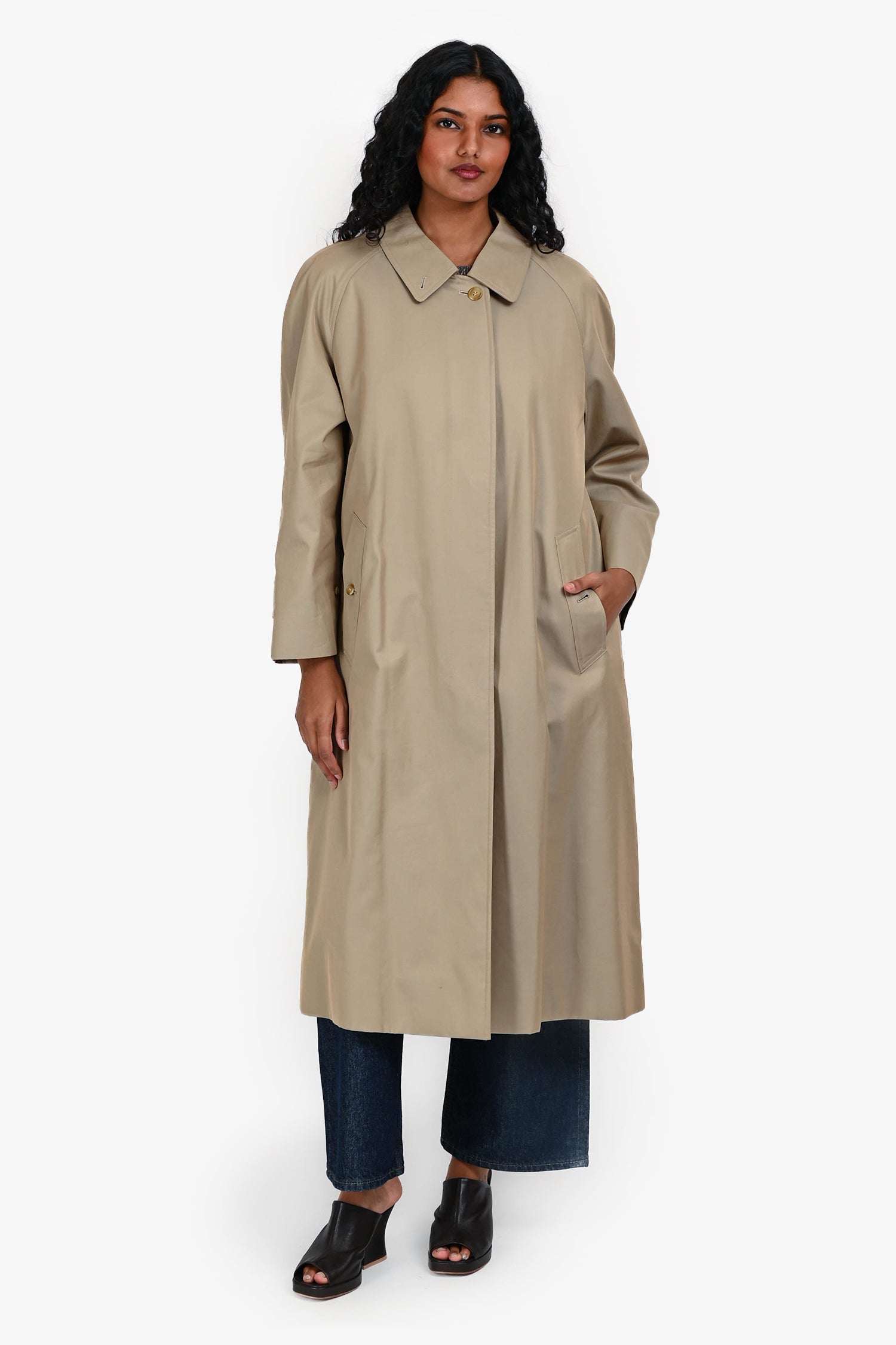 Burberrys Vintage Green Belted Trench Coat Est. Size M