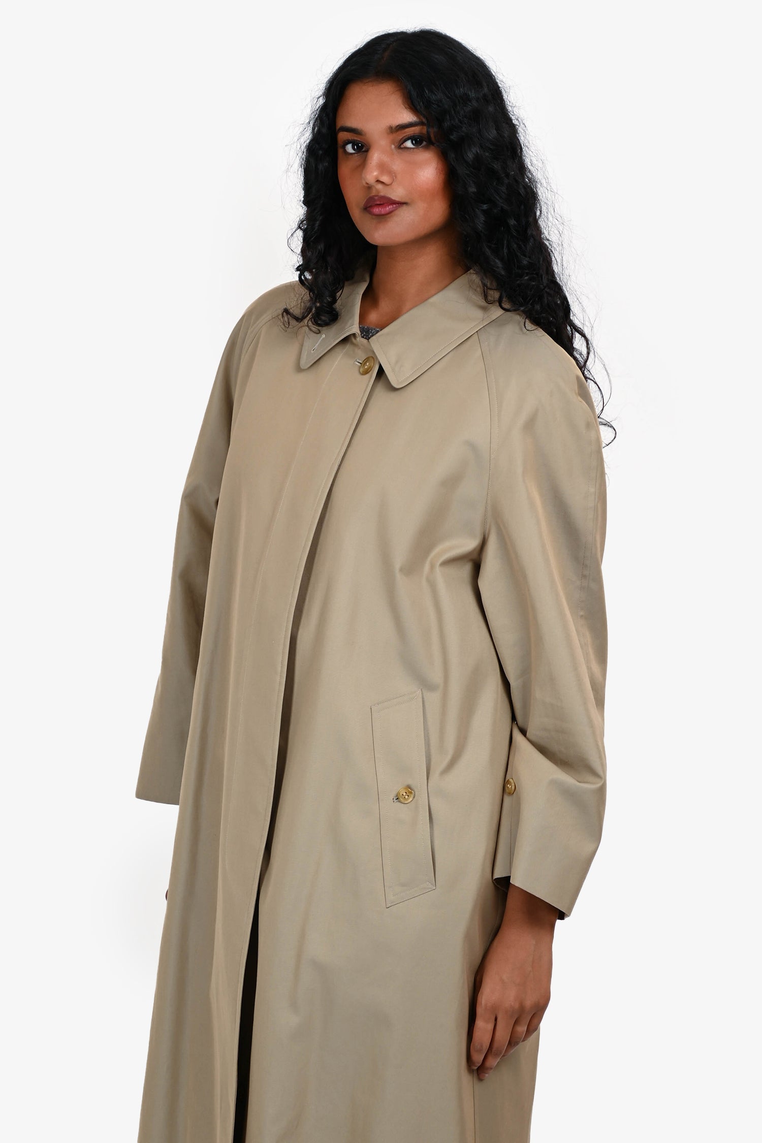Burberrys Vintage Green Belted Trench Coat Est. Size M