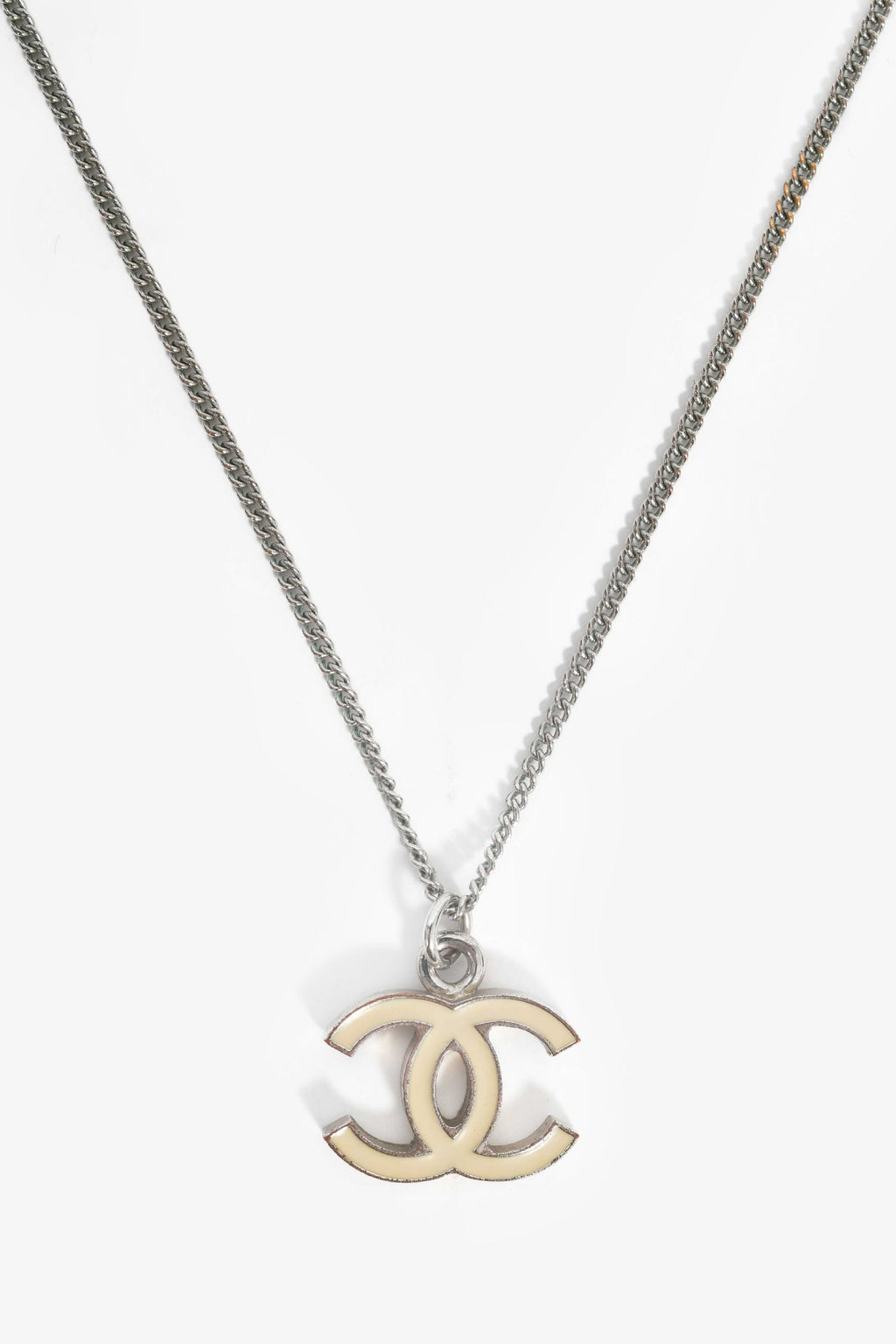 Pre-Loved Chanel™ Silver Toned Cream CC Pendant Necklace