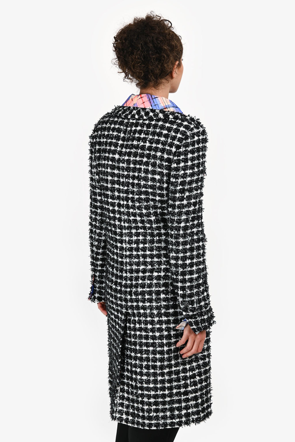 Pre-Loved Chanel™ 2020 Black/White Tweed Pink Lined Button Coat with Detachable Plaid Collar Size 36