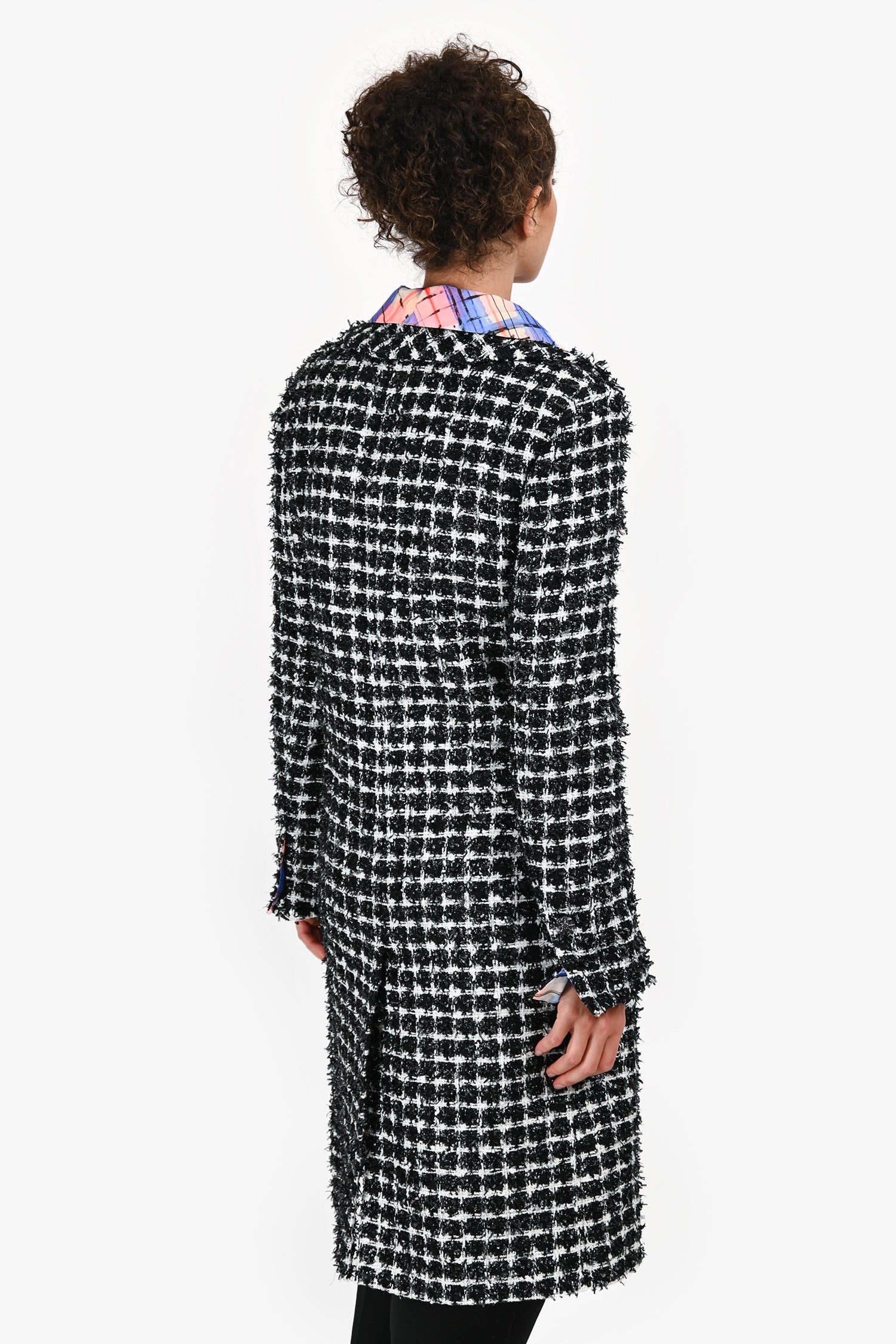 Pre-Loved Chanel™ 2020 Black/White Tweed Pink Lined Button Coat with Detachable Plaid Collar Size 36