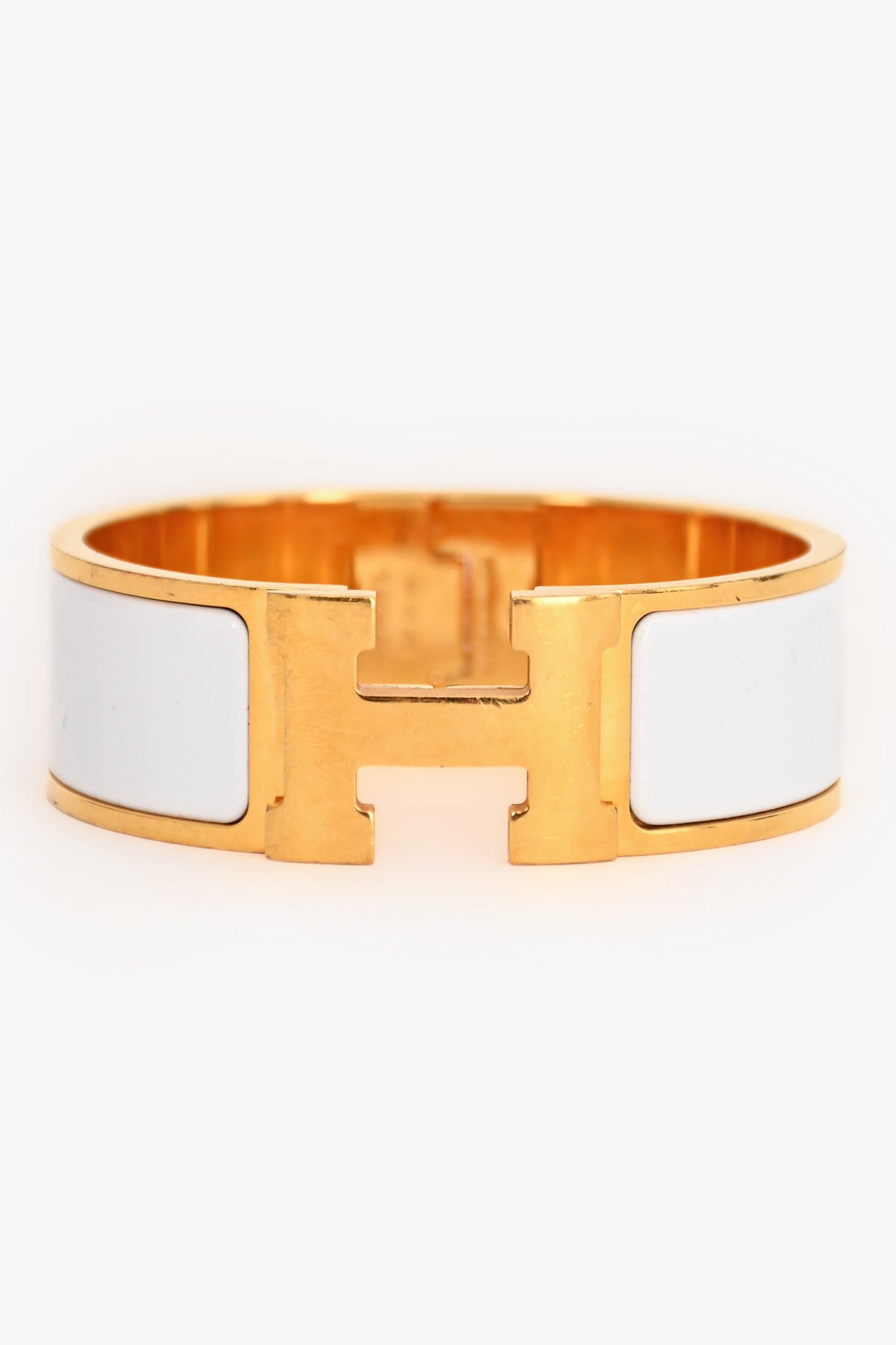 Hermès Gold Toned White Enamel Clic Clac Bracelet