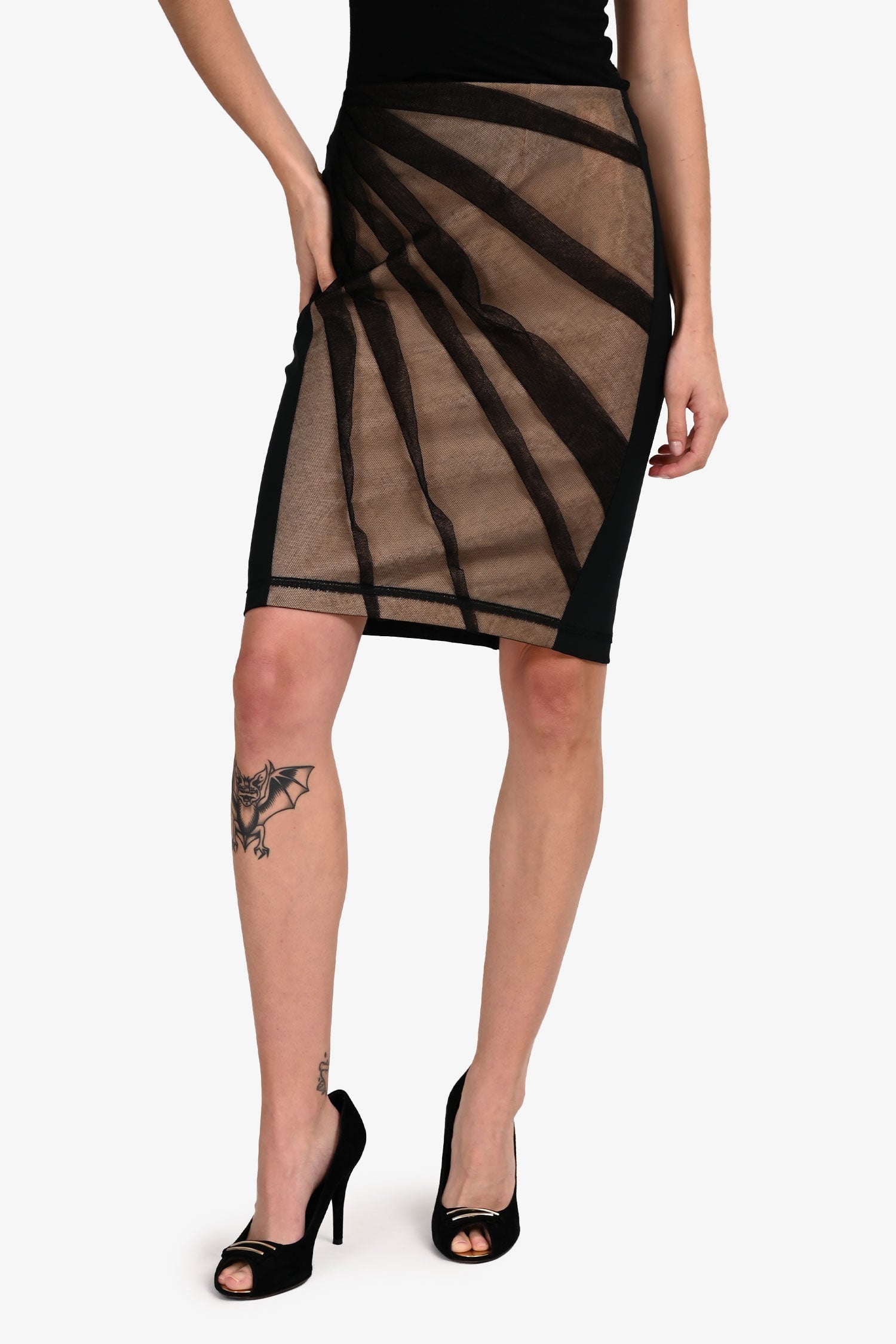 D&G Dolce & Gabbana Beige/Black Tulle Ruched Knee Length Skirt Size 40