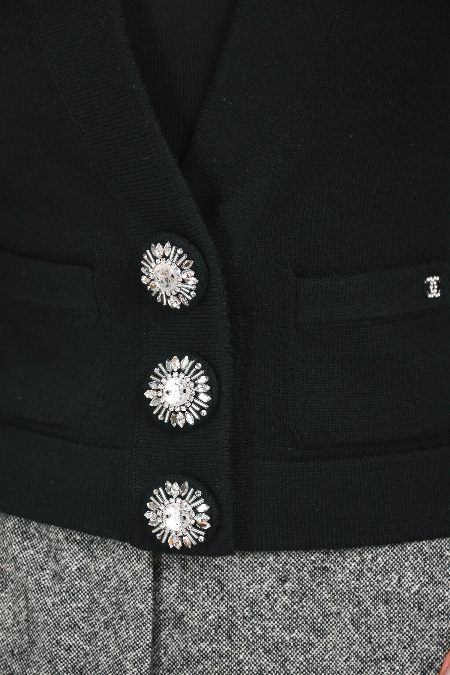 Pre-Loved Chanel™ Black Cashmere Embellished Button igan Size 34